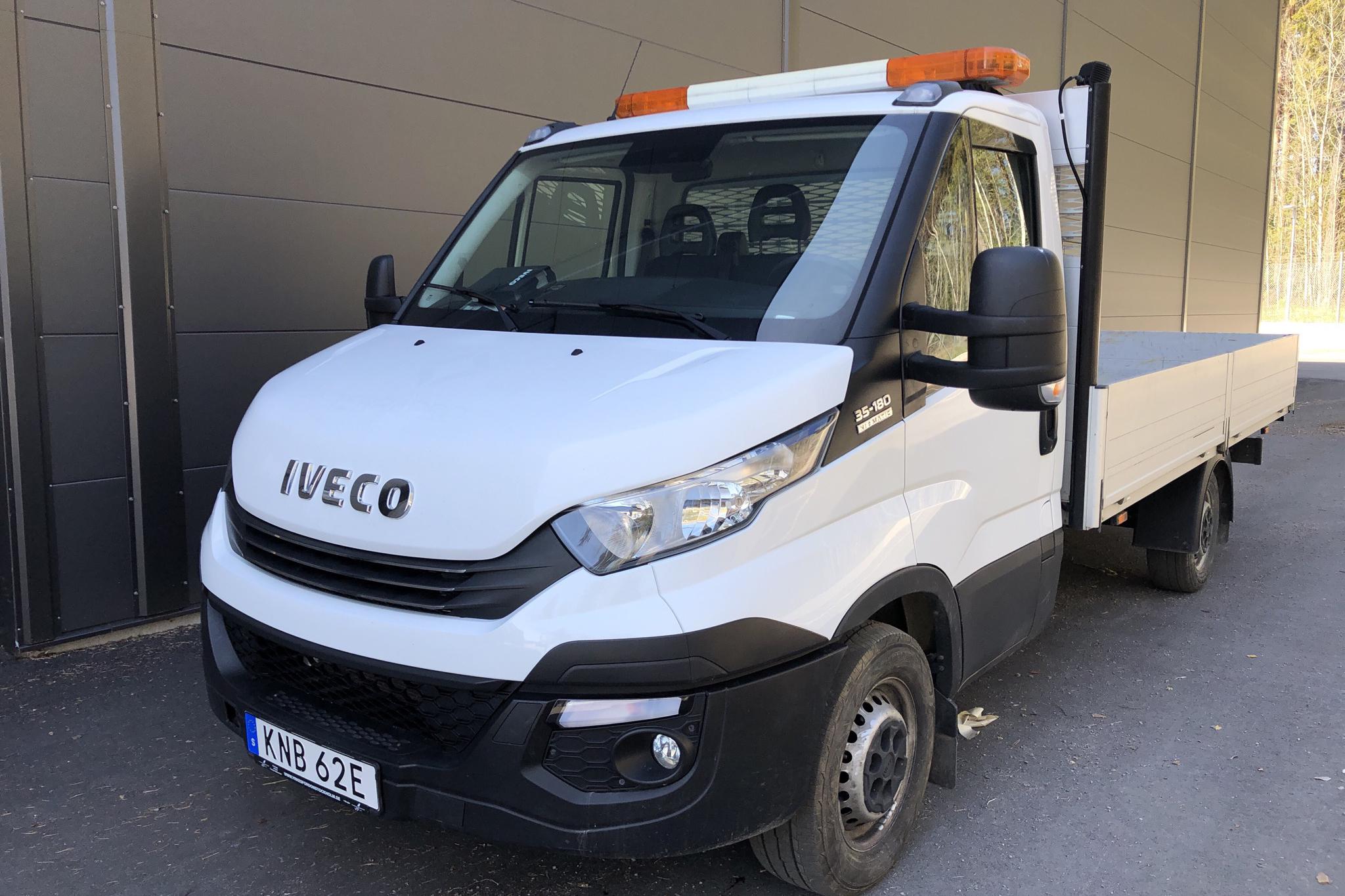 Iveco Daily 35 Pickup 3.0 (180hk) - 69 850 km - Automatic - white - 2019