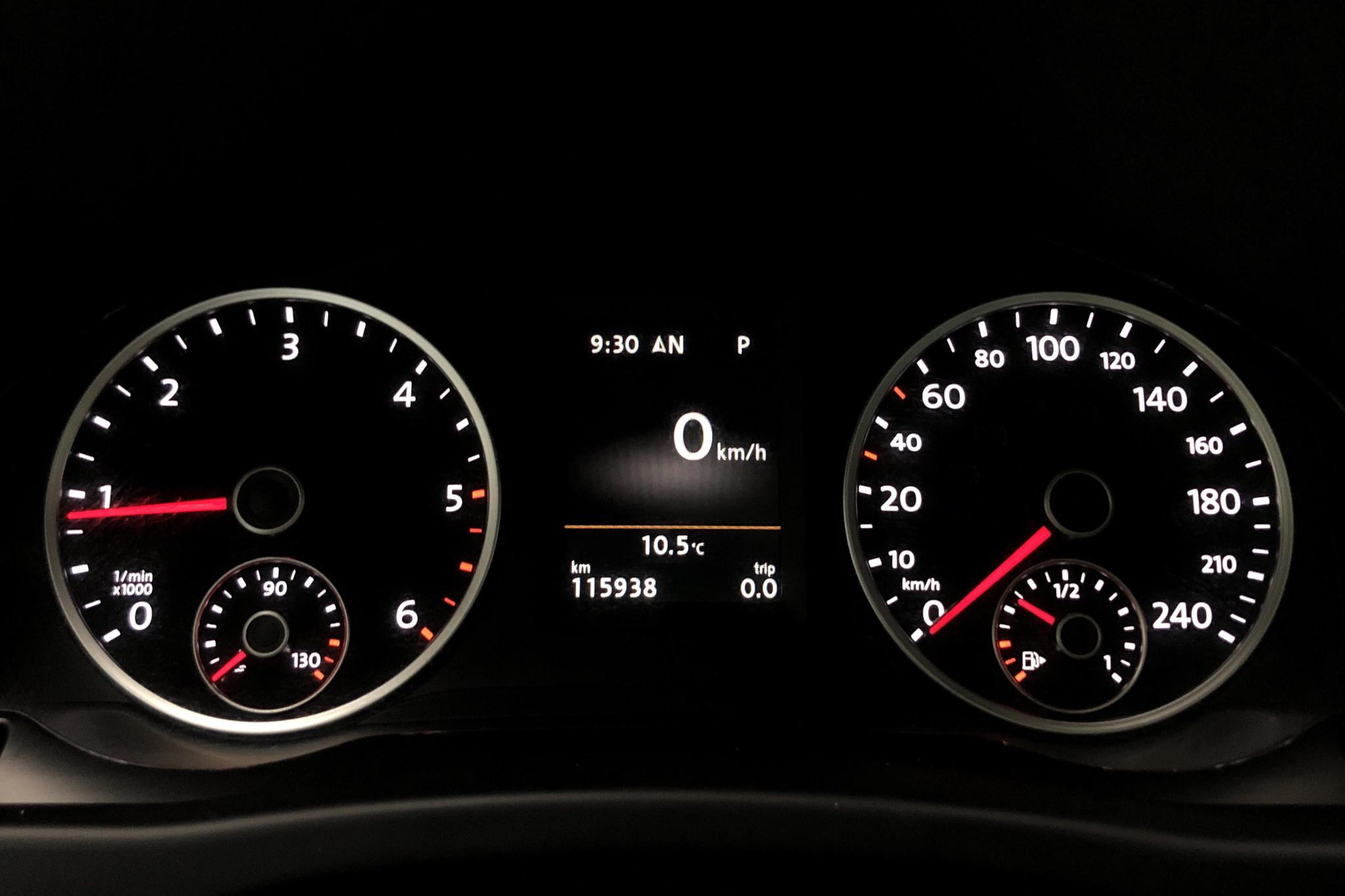 VW Tiguan 2.0 TDI 4MOTION BlueMotion Technology (177hk) - 11 594 mil - Automat - vit - 2015