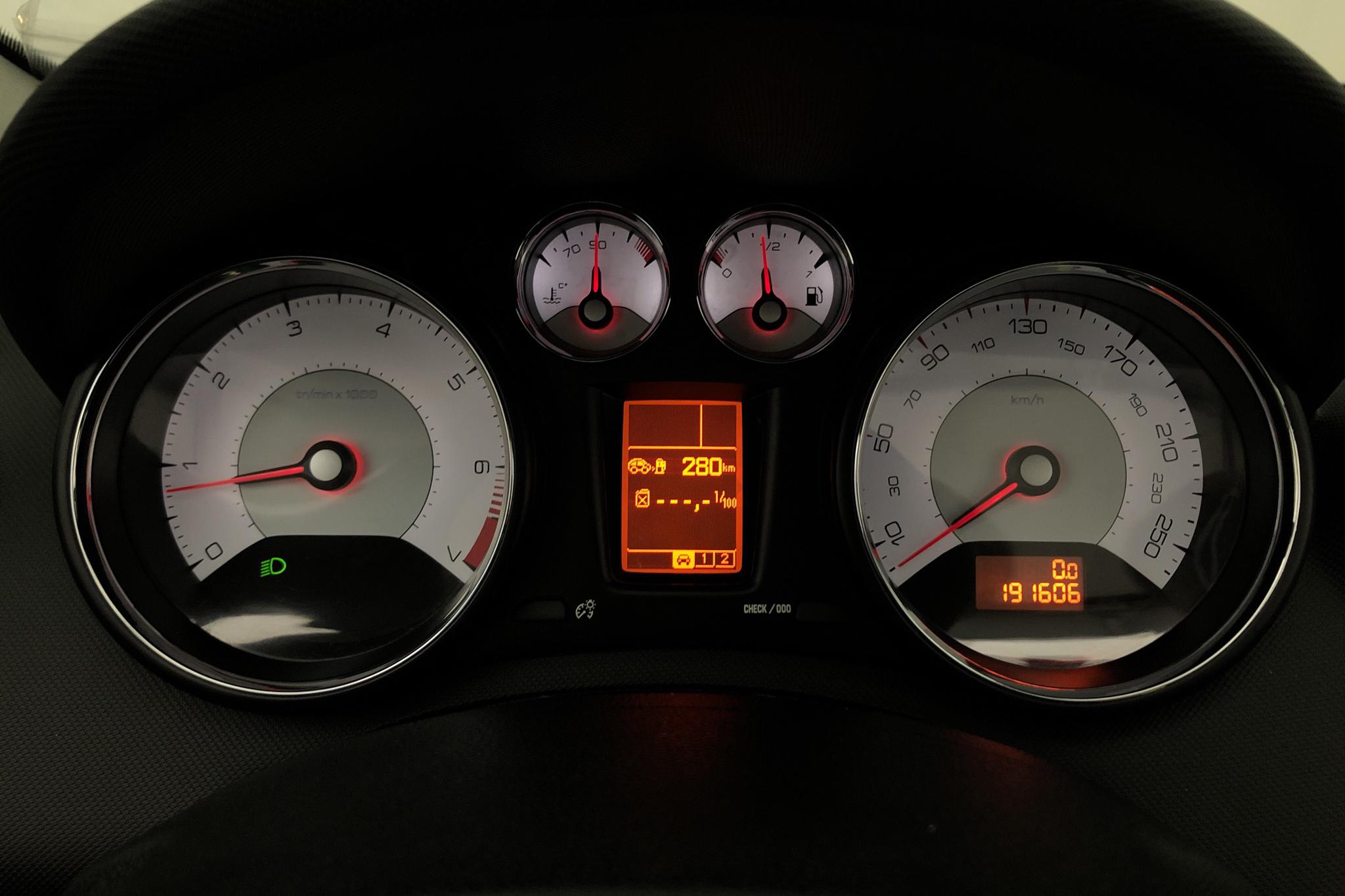 Peugeot 308 CC 1.6 Turbo (156hk) - 19 161 mil - Manuell - vit - 2011
