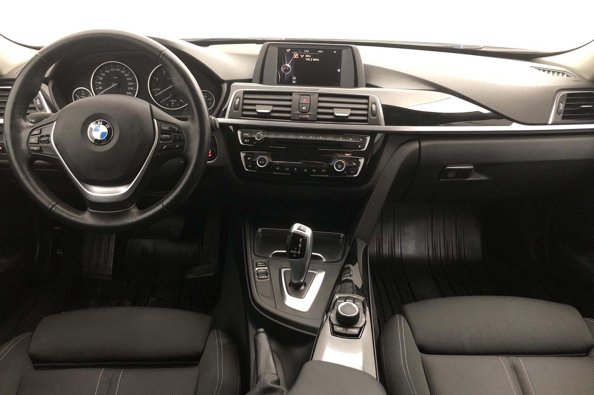 BMW 320d xDrive Touring, F31 (190hk) - 12 772 mil - Automat - vit - 2017