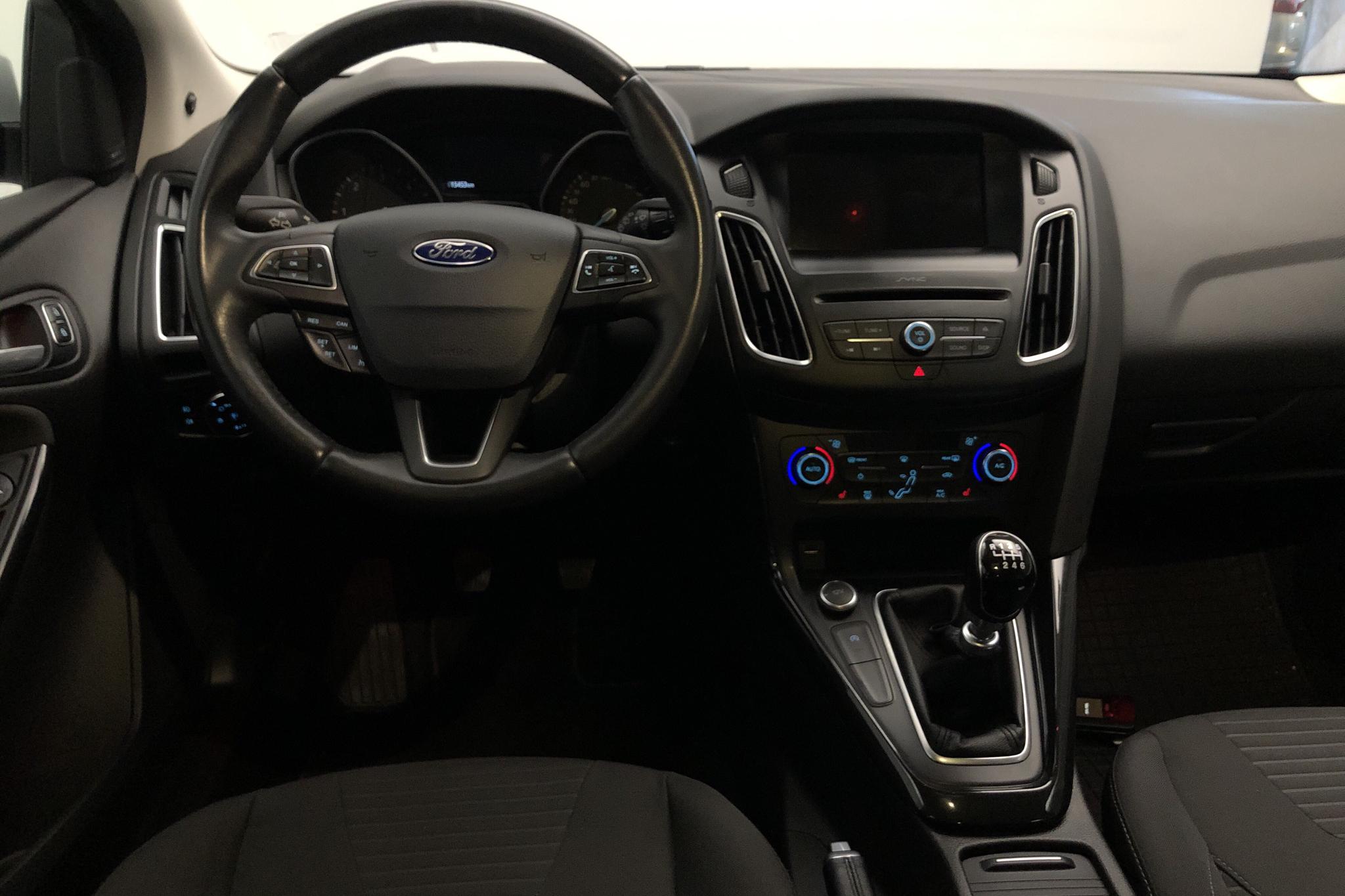 Ford Focus 1.5 TDCi Kombi (95hk) - 15 450 km - Manual - gray - 2018