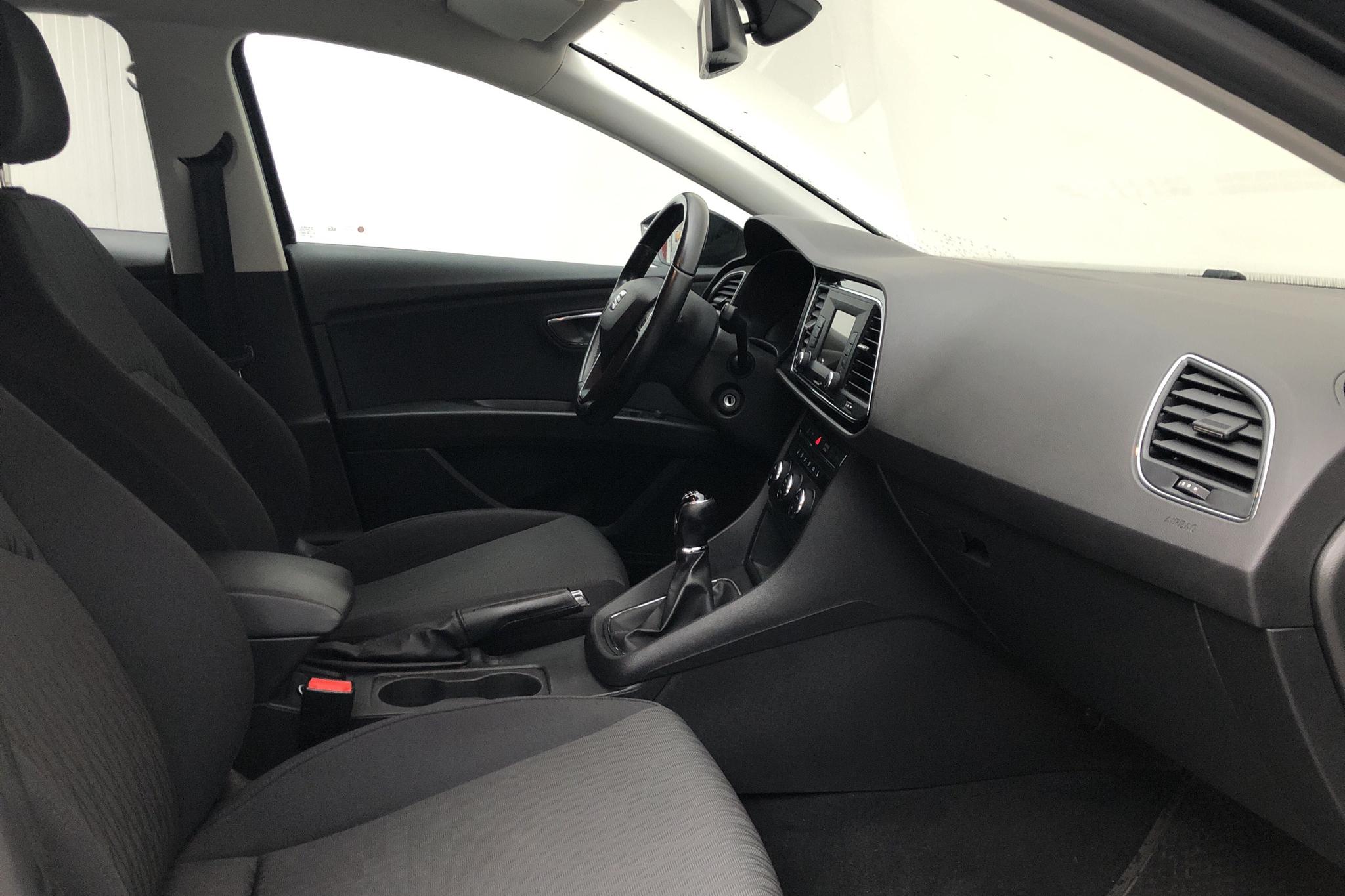Seat Leon 1.2 TSI 5dr (110hk) - 130 620 km - Manual - black - 2016