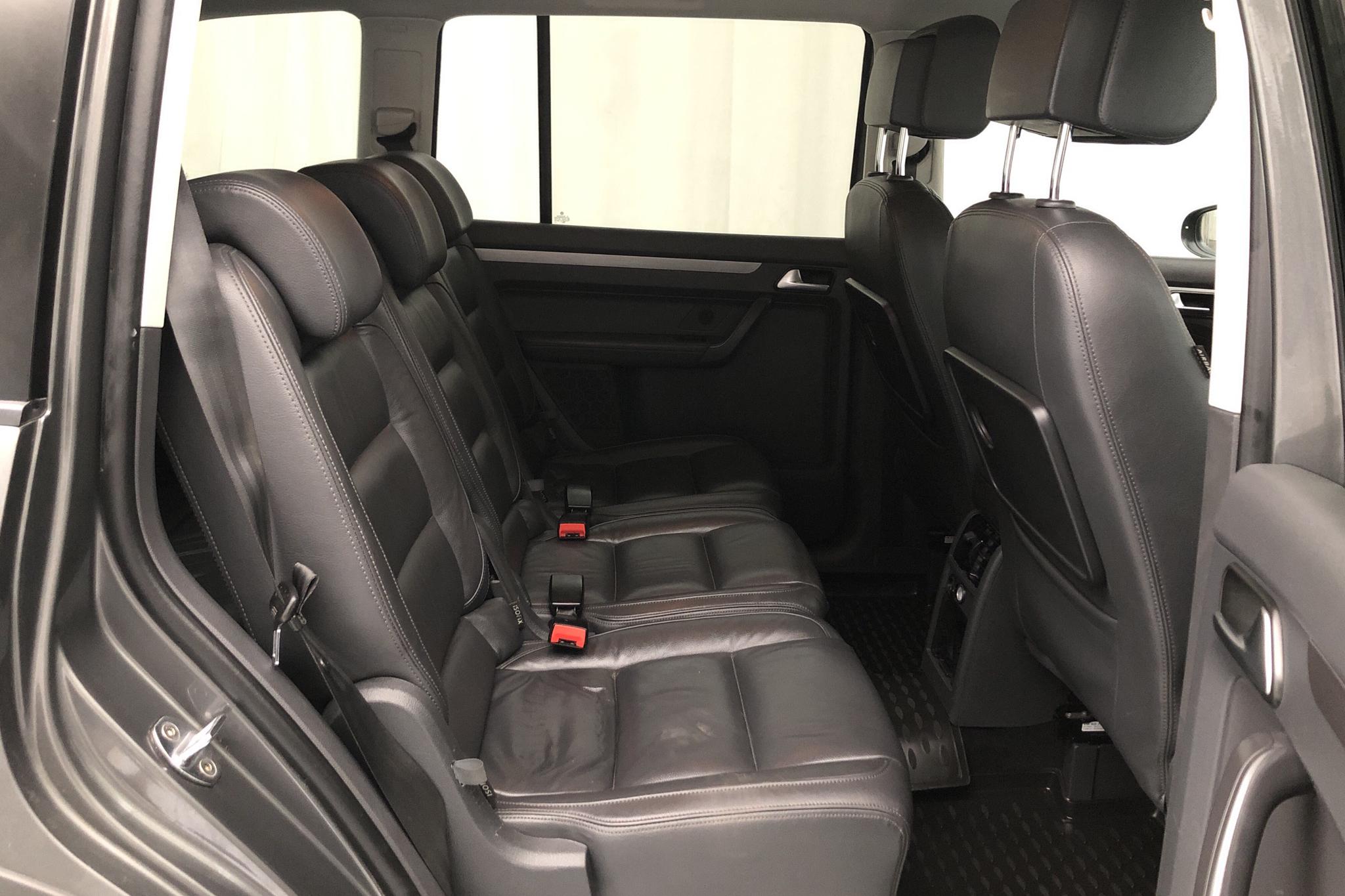 VW CrossTouran 1.4 TSI (140hk) - 145 600 km - Manual - Dark Grey - 2015