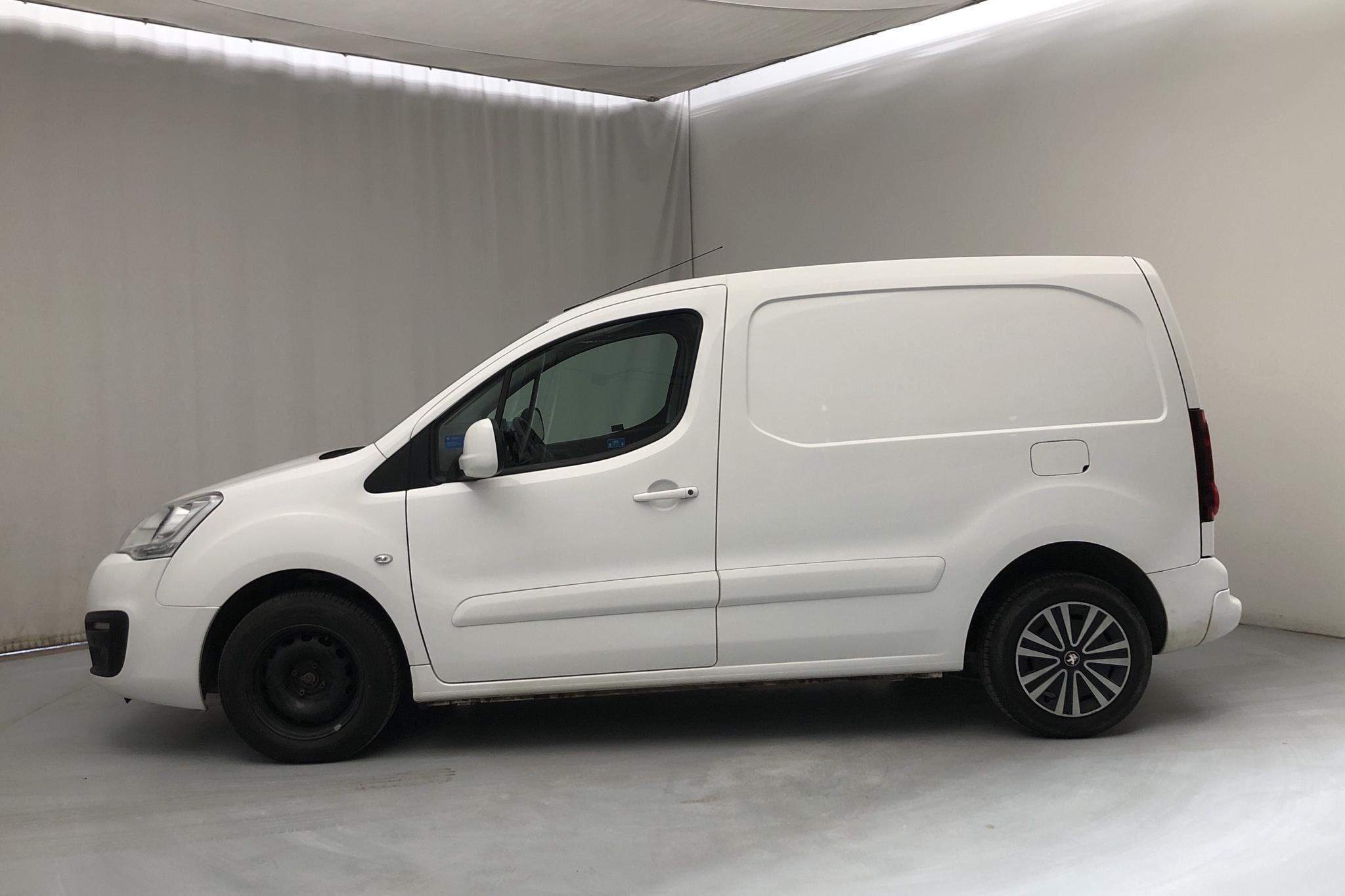 Peugeot Partner 1.6 BlueHDI Skåp (100hk) - 120 810 km - Automatic - white - 2018