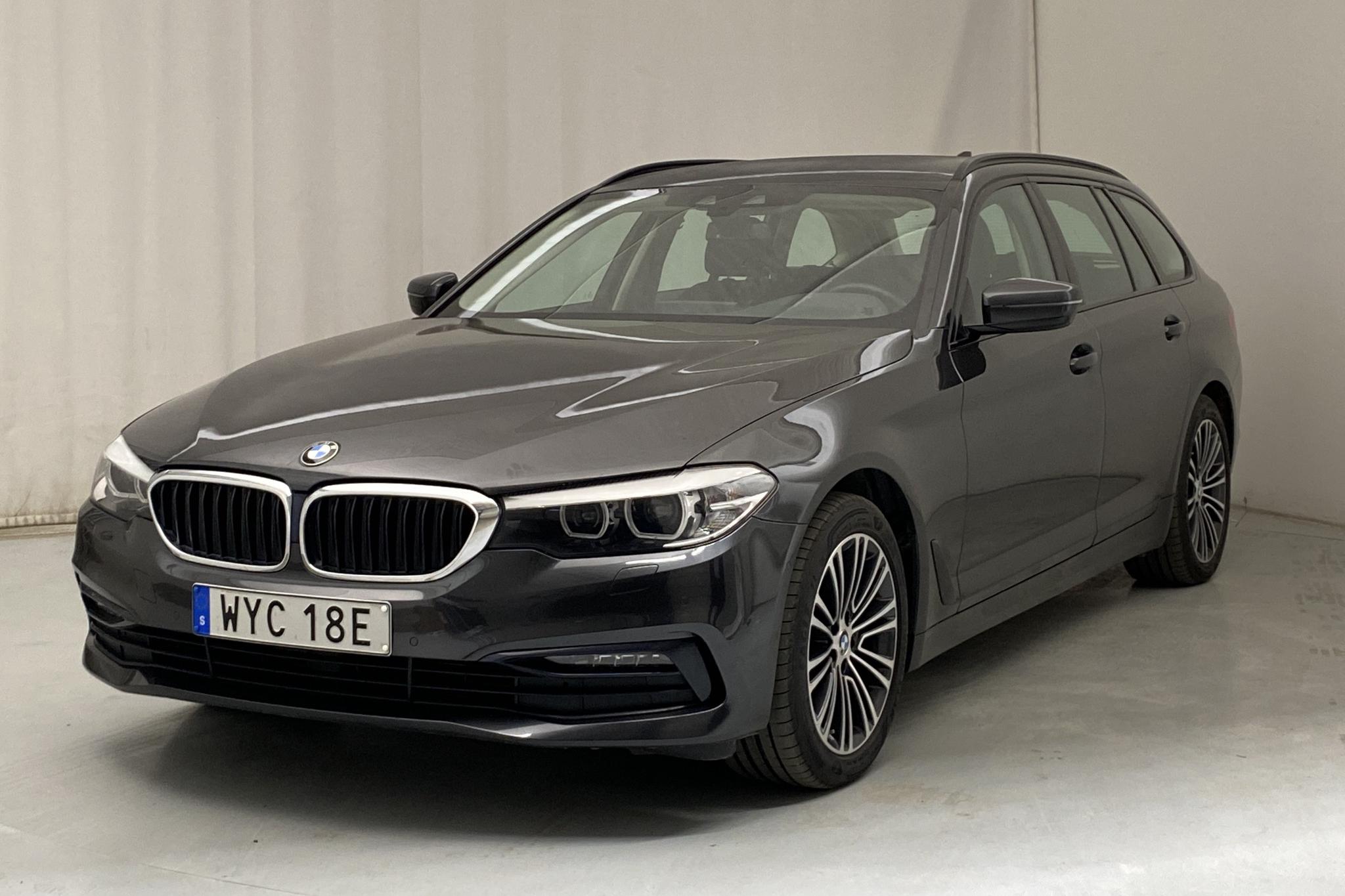 BMW 520d xDrive Touring, G31 (190hk) - 72 010 km - Automatic - gray - 2019