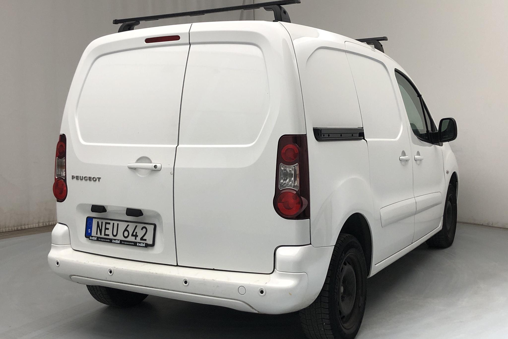 Peugeot Partner 1.6 BlueHDI Skåp (100hk) - 13 863 mil - Automat - vit - 2016