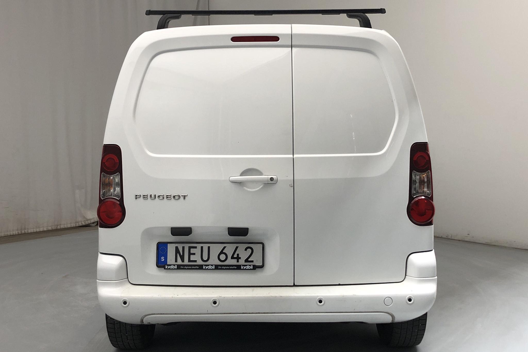 Peugeot Partner 1.6 BlueHDI Skåp (100hk) - 13 863 mil - Automat - vit - 2016
