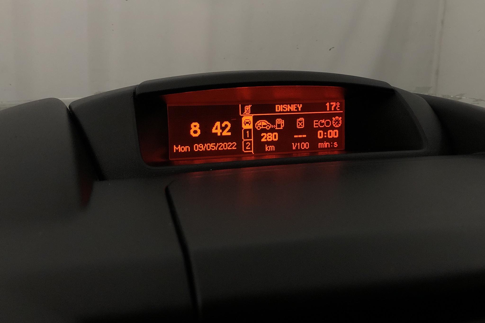 Peugeot Partner 1.6 BlueHDI Skåp (100hk) - 9 343 mil - Automat - vit - 2016