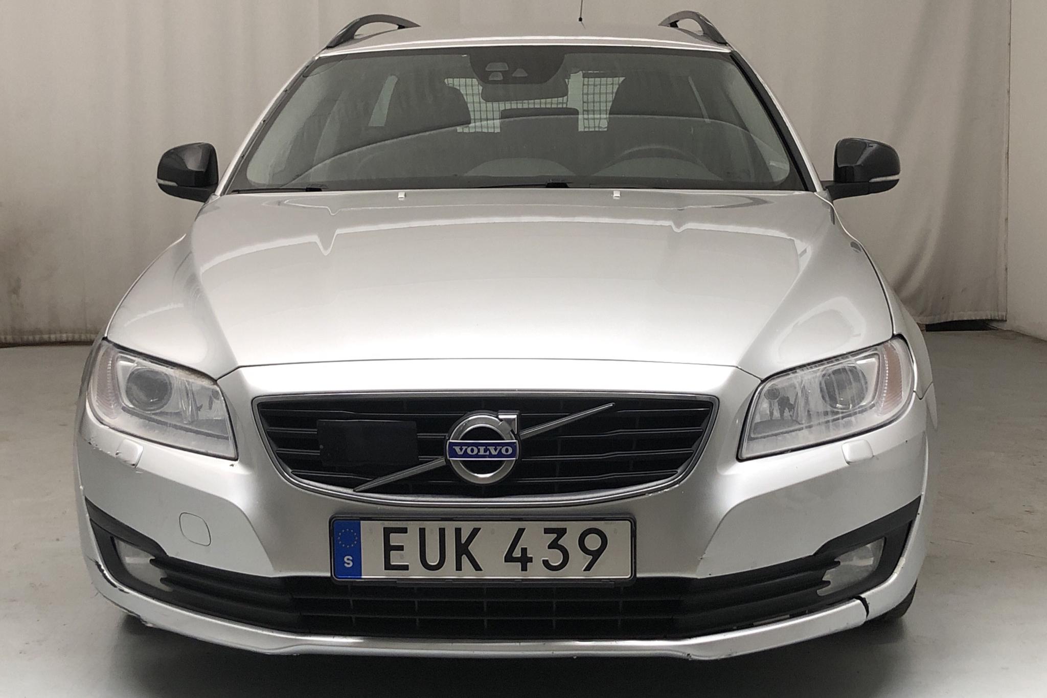 Volvo V70 II D4 (181hk) - 45 762 mil - Automat - silver - 2016