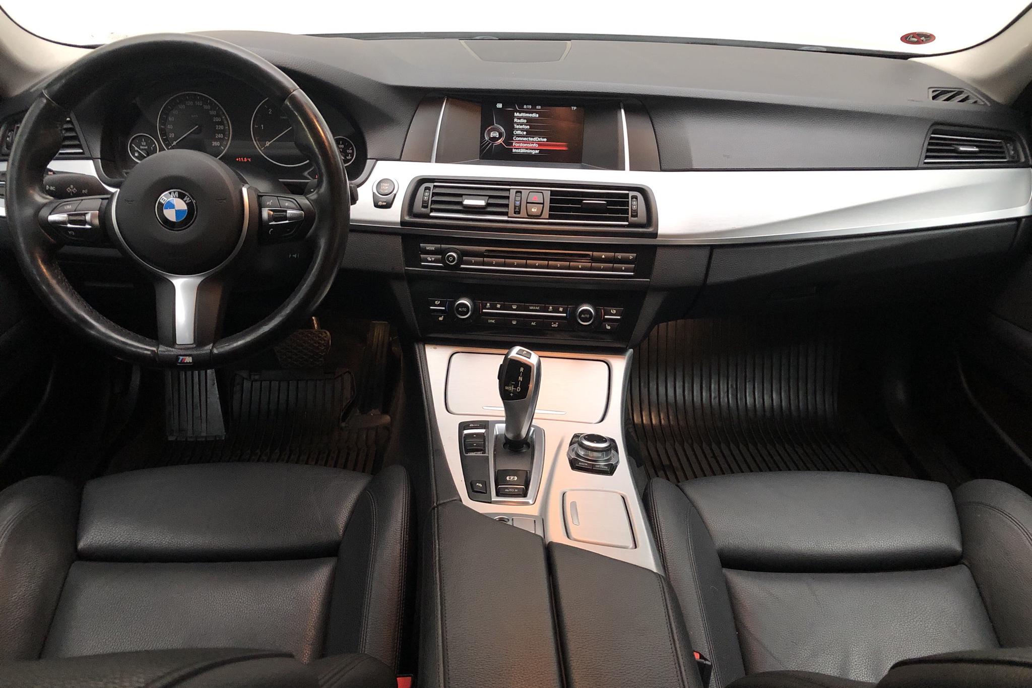 BMW 520d Touring, F11 (190hk) - 203 530 km - Automatic - silver - 2016