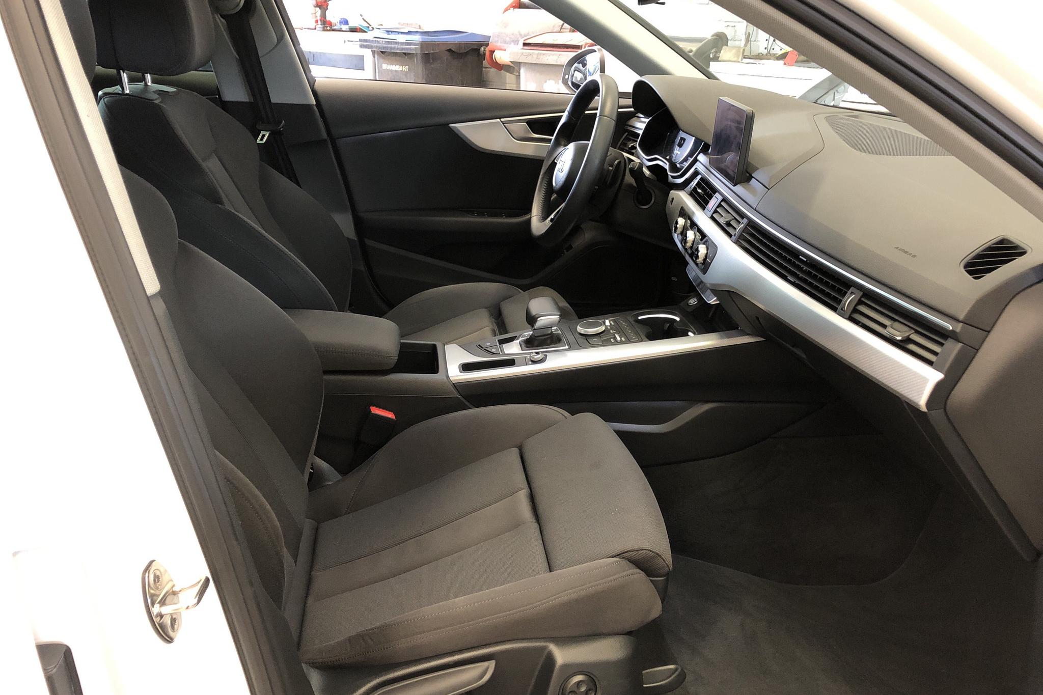 Audi A4 Avant 40 g-tron (170hk) - 10 640 mil - Automat - vit - 2019