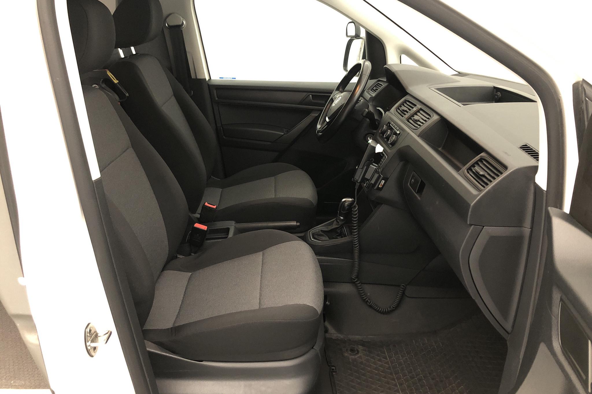 VW Caddy 2.0 TDI Maxi Skåp (102hk) - 22 815 mil - Automat - vit - 2016