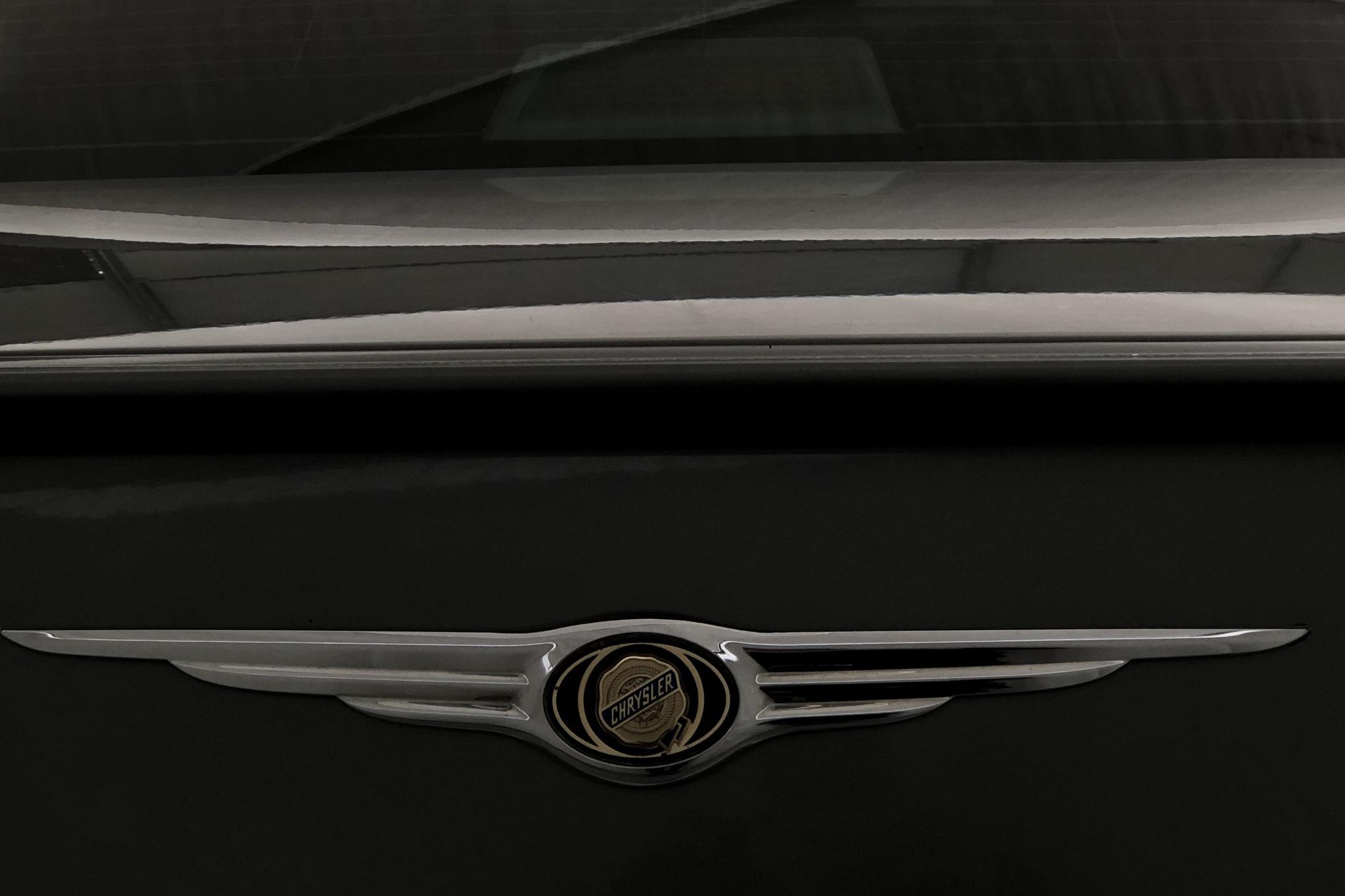 Chrysler 300C 2.7 (193hk) - 7 631 mil - Automat - grå - 2007