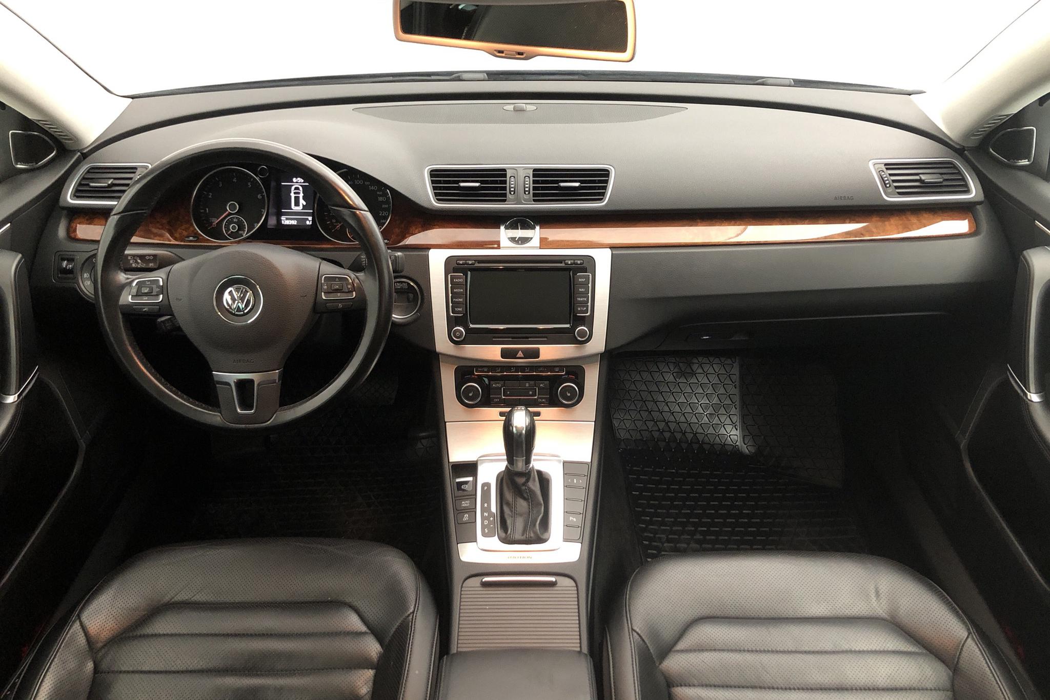 VW Passat 3.6 V6 Variant 4Motion (300hk) - 128 390 km - Automatic - black - 2012