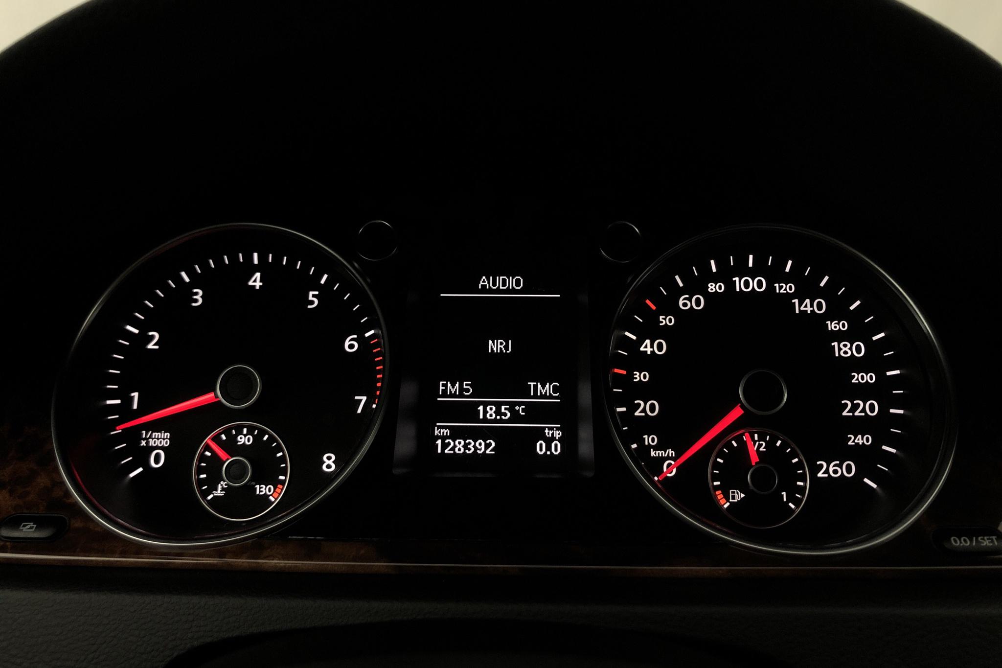 VW Passat 3.6 V6 Variant 4Motion (300hk) - 12 839 mil - Automat - svart - 2012
