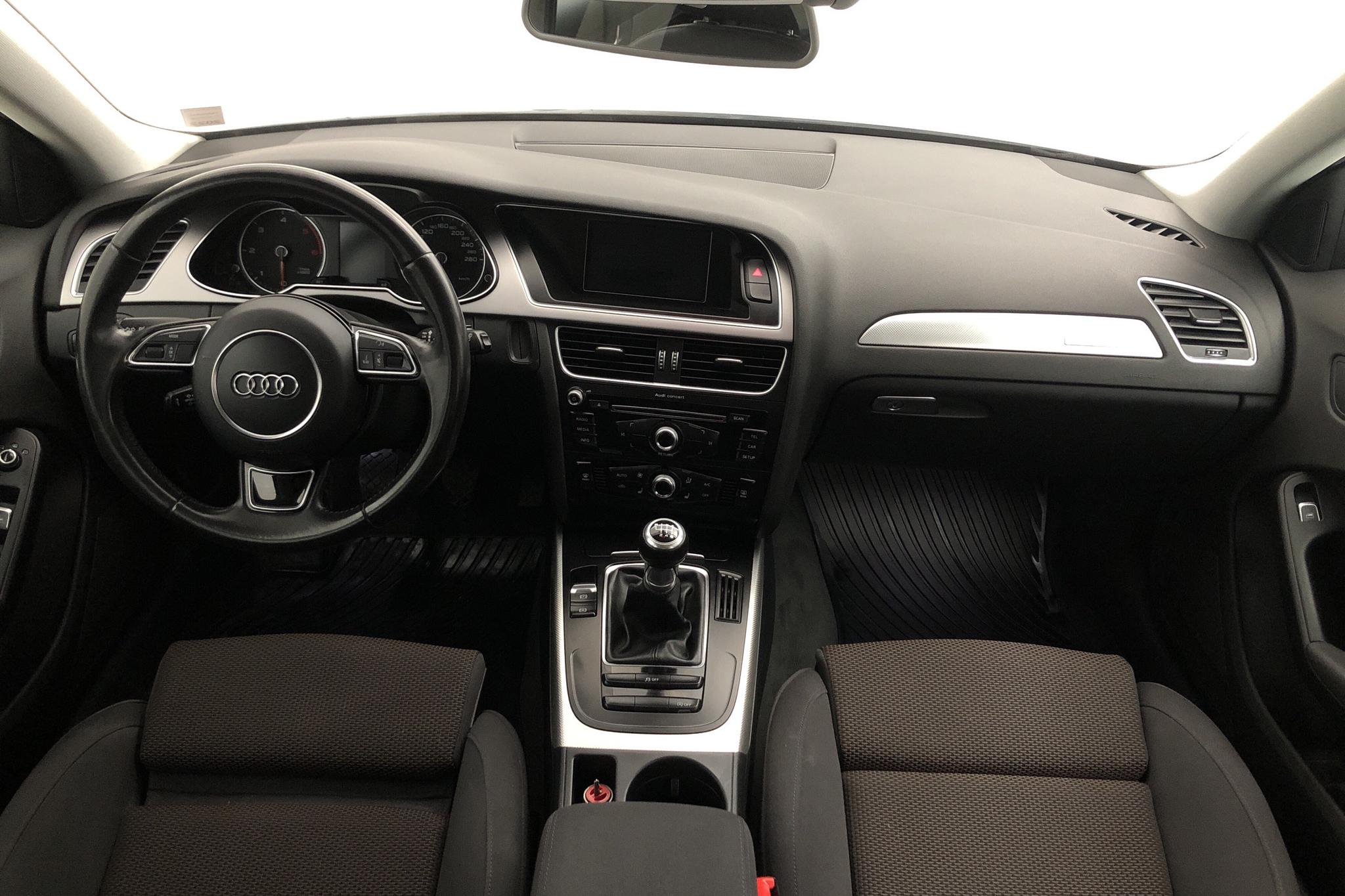 Audi A4 Allroad 2.0 TDI clean diesel Avant quattro (190hk) - 15 358 mil - Manuell - vit - 2015