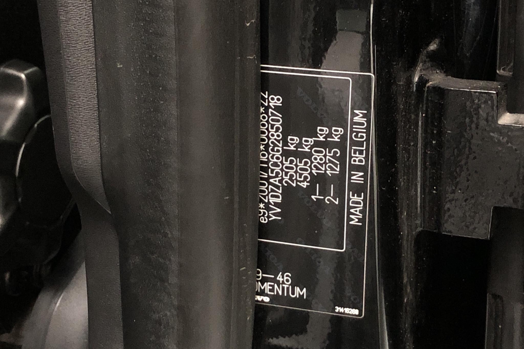 Volvo XC60 D4 AWD (190hk) - 13 477 mil - Automat - svart - 2016