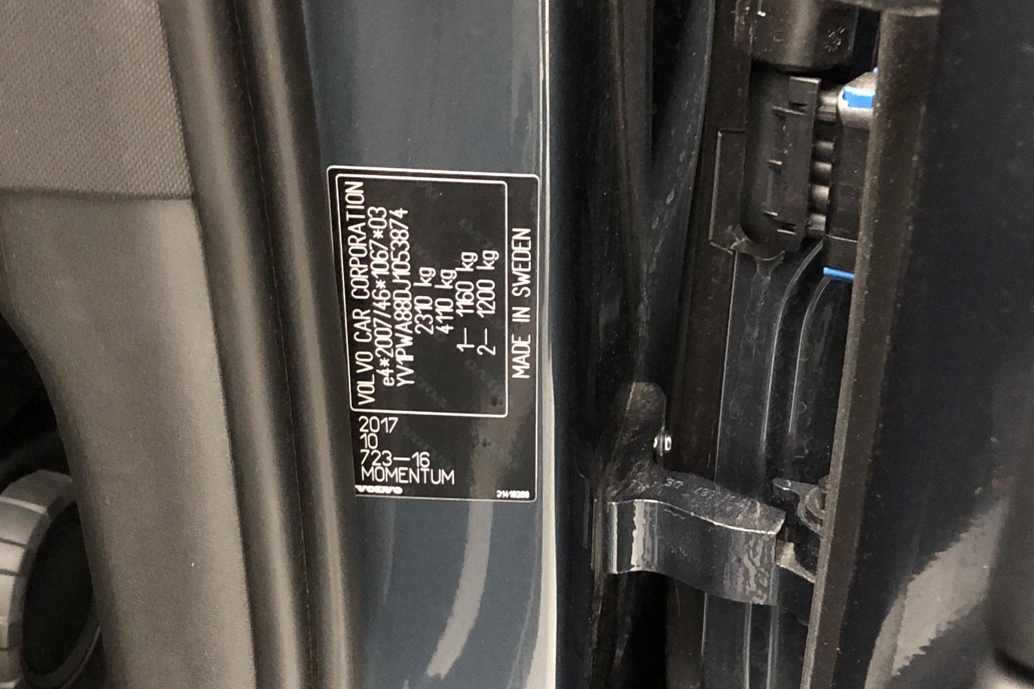 Volvo V90 D4 (190hk) - 15 074 mil - Automat - Dark Blue - 2018