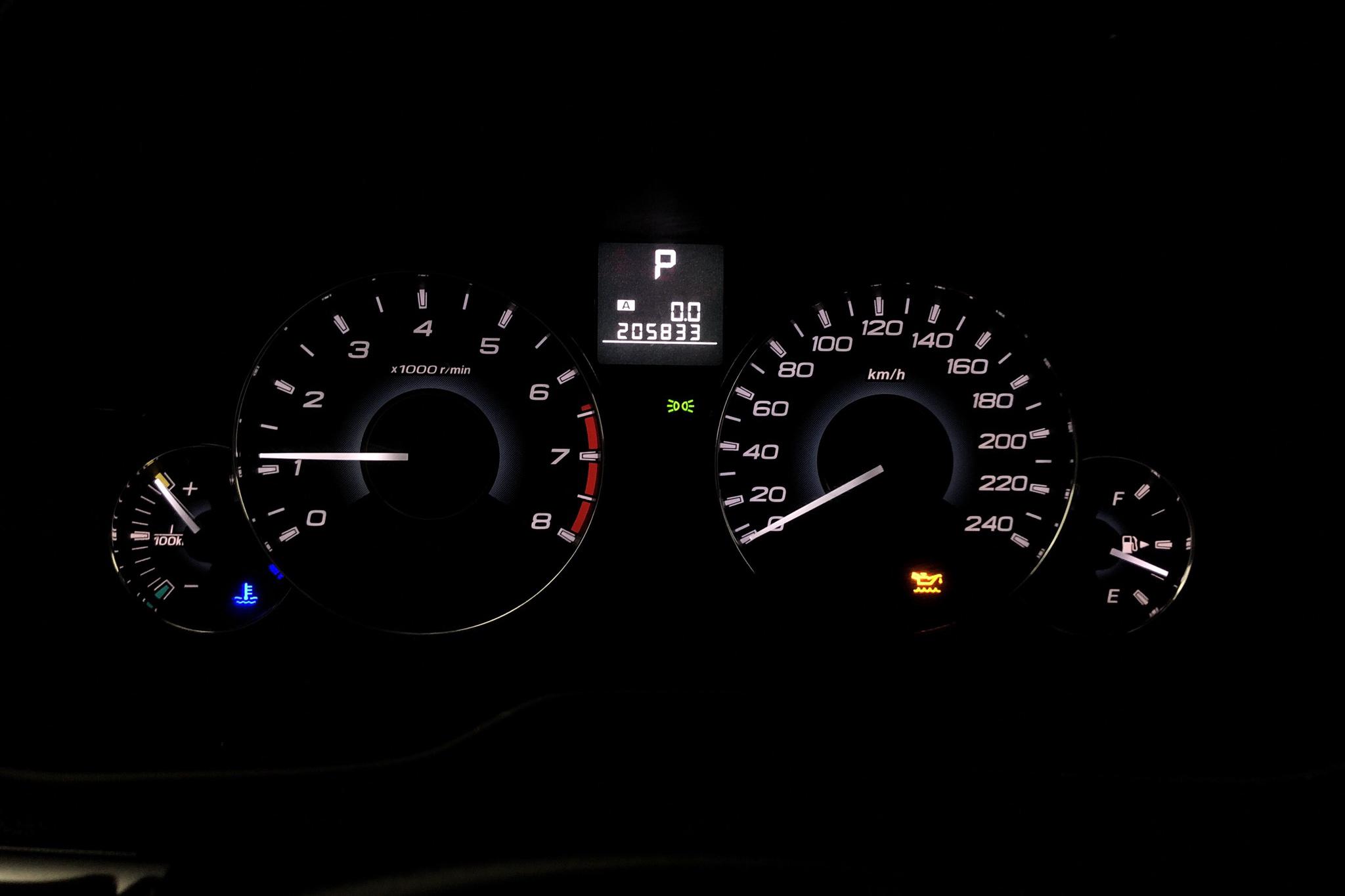 Subaru Outback 2.5 Boxer-CNG (167hk) - 205 830 km - Automatic - white - 2012