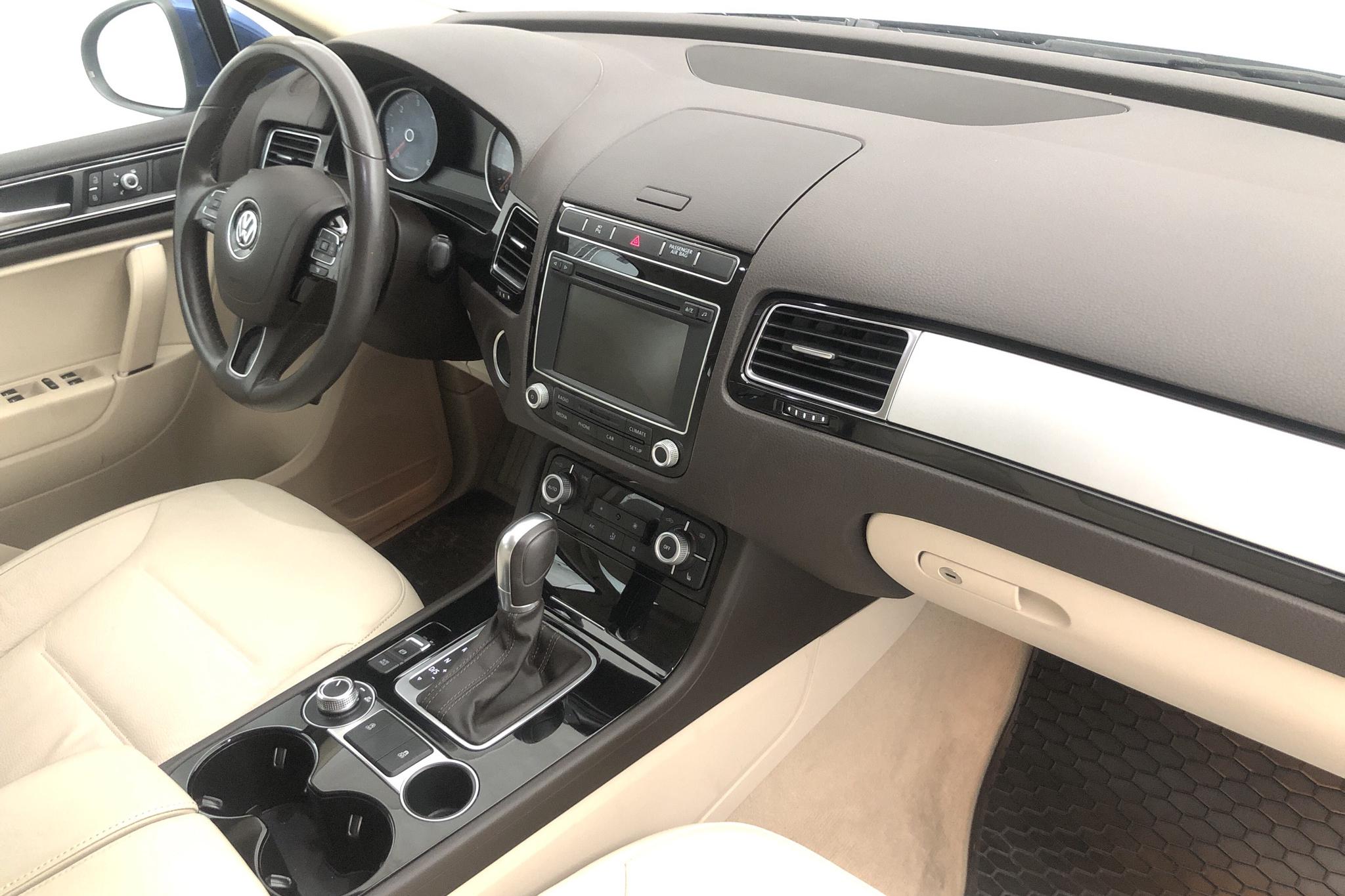 VW Touareg 3.0 TDI BlueMotion Technology (204hk) - 119 830 km - Automatic - blue - 2016