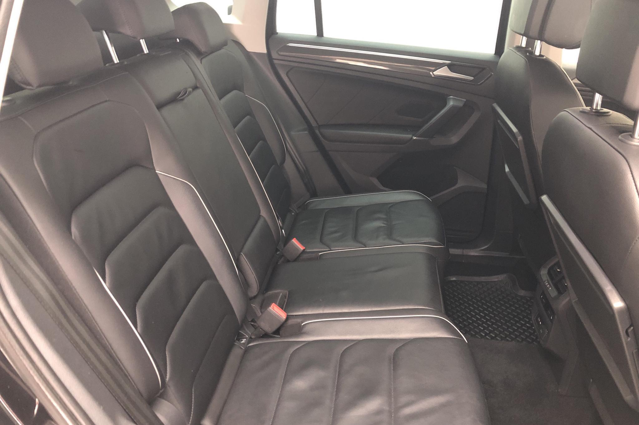 VW Tiguan 2.0 TDI 4MOTION (190hk) - 11 996 mil - Automat - svart - 2018
