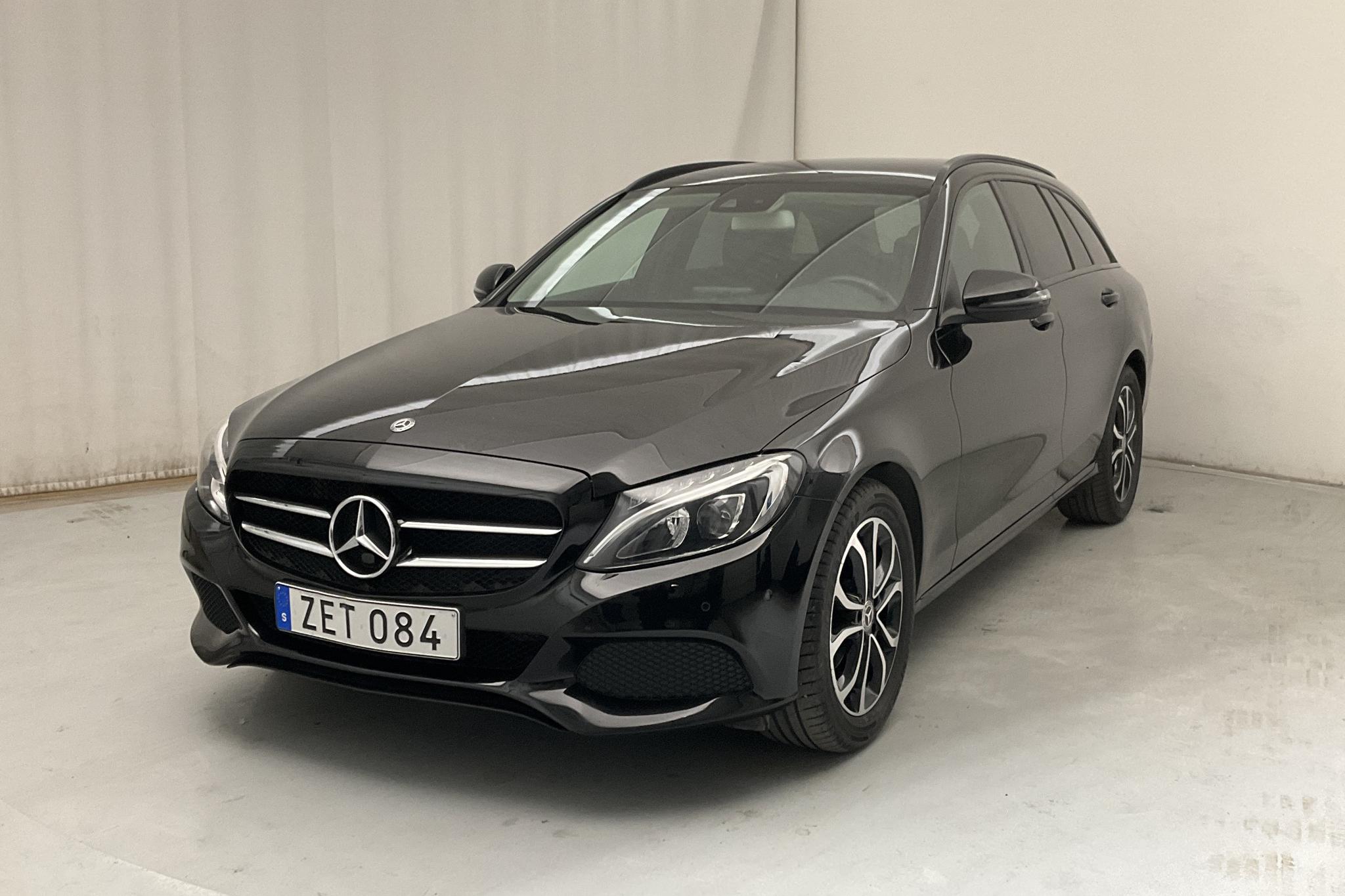 Mercedes C 180 Kombi S205 (156hk) - 53 650 km - Automatic - black - 2018