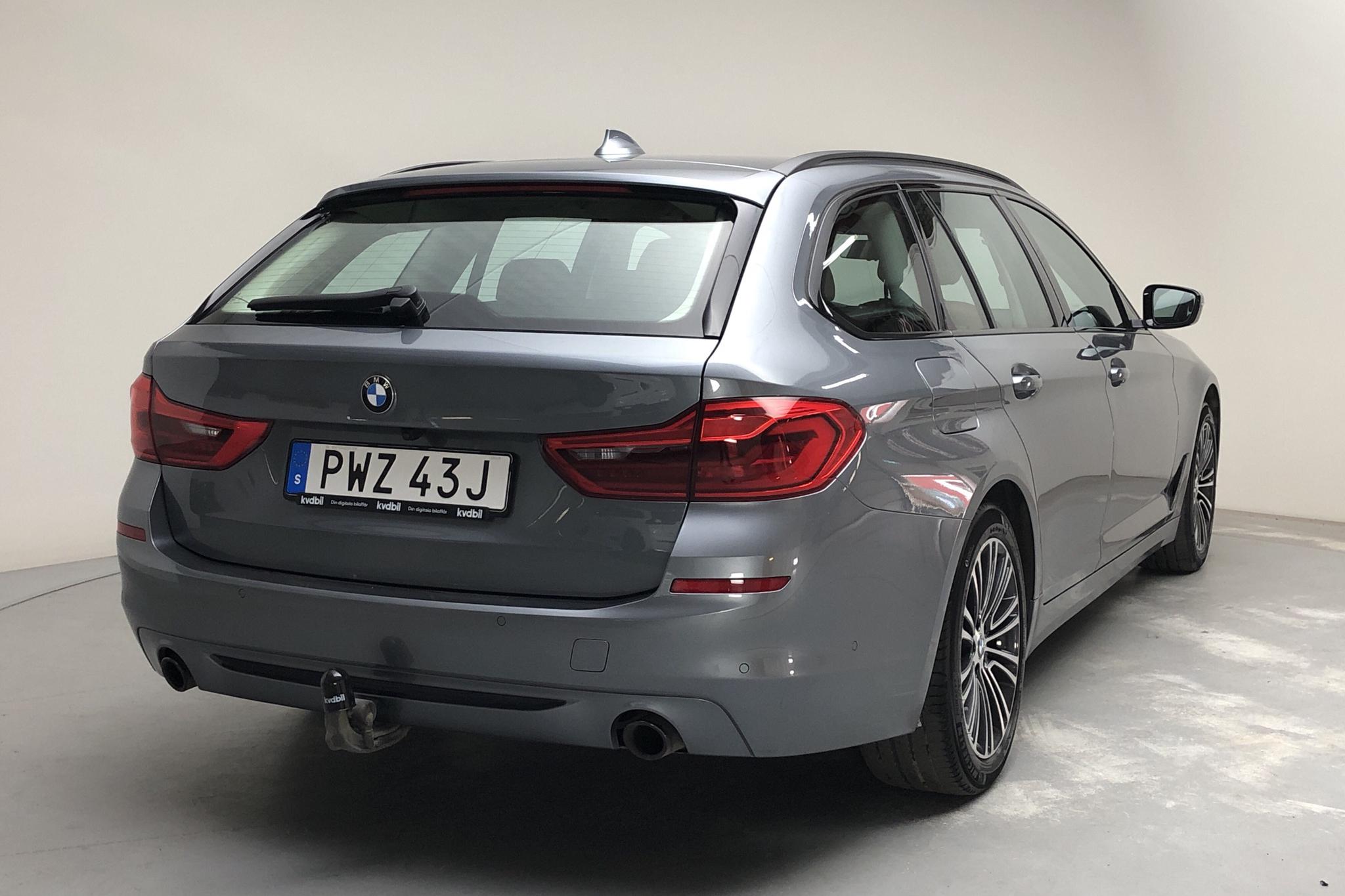 BMW 520d Touring MHEV, G31 (190hk) - 13 738 mil - Automat - blå - 2020