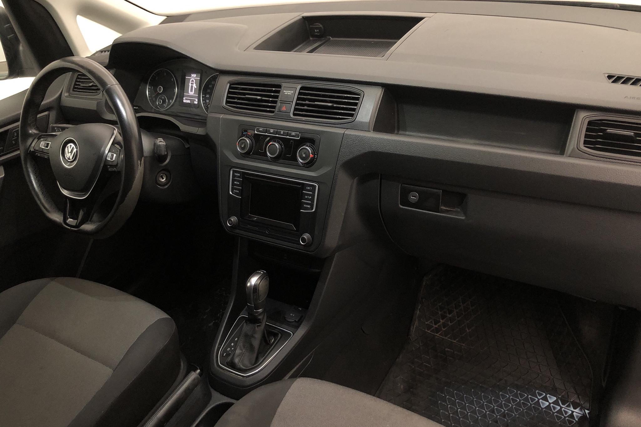 VW Caddy 2.0 TDI Skåp (150hk) - 161 370 km - Automatic - black - 2018