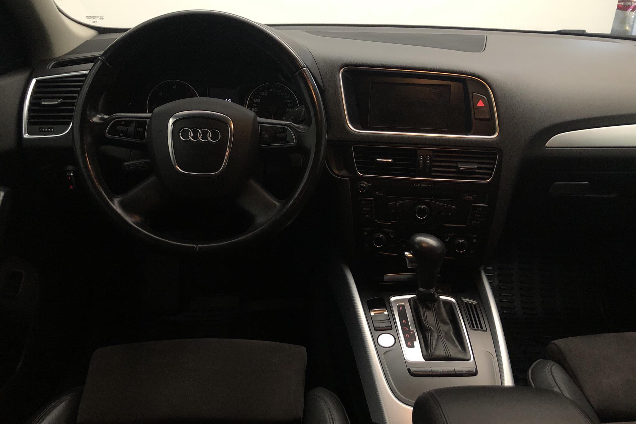 Audi Q5 2.0 TDI quattro (170hk) - 159 880 km - Automatic - black - 2012