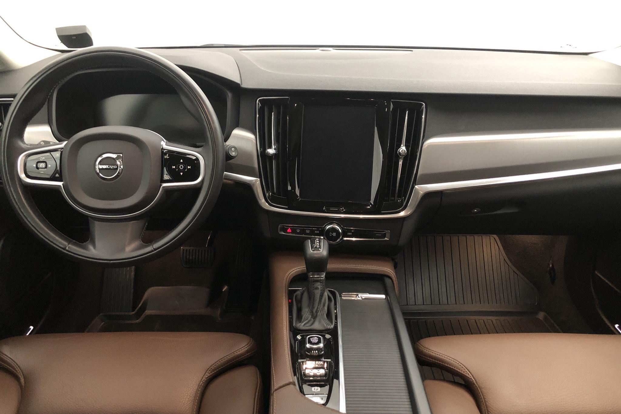 Volvo V90 D4 AWD (190hk) - 4 575 mil - Automat - grå - 2019