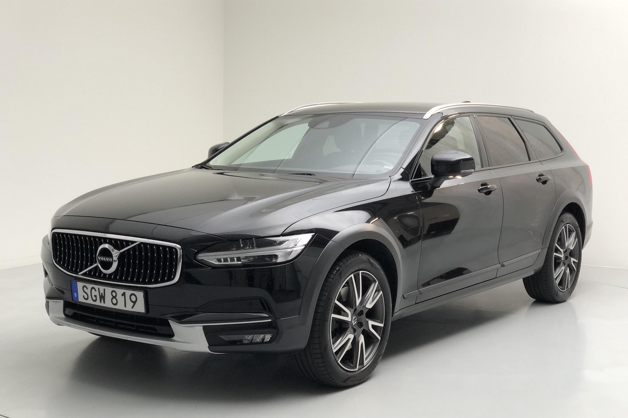 Volvo V90 D4 Cross Country AWD (190hk) - 77 590 km - Automatic - black - 2019