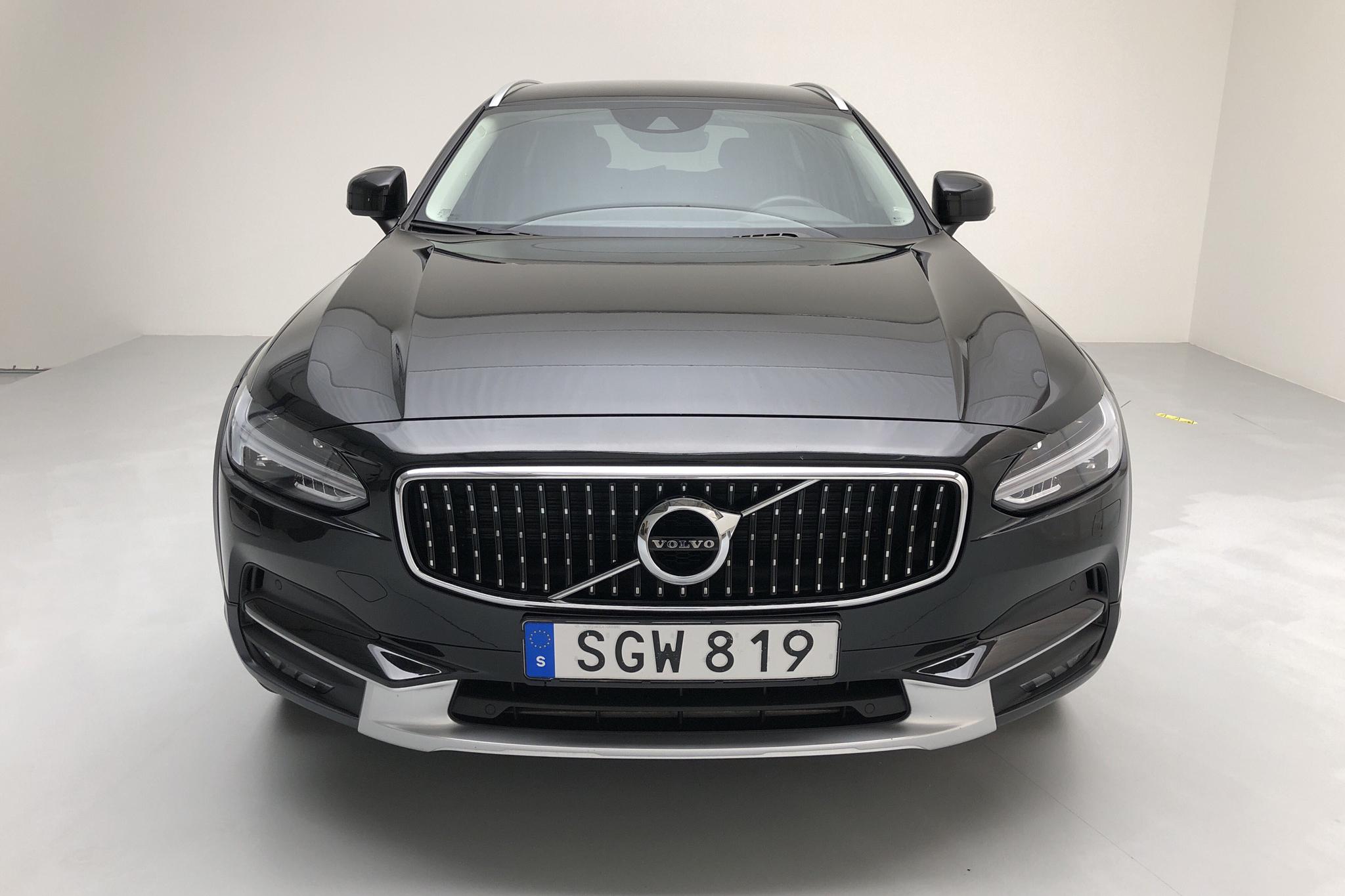 Volvo V90 D4 Cross Country AWD (190hk) - 77 590 km - Automatic - black - 2019