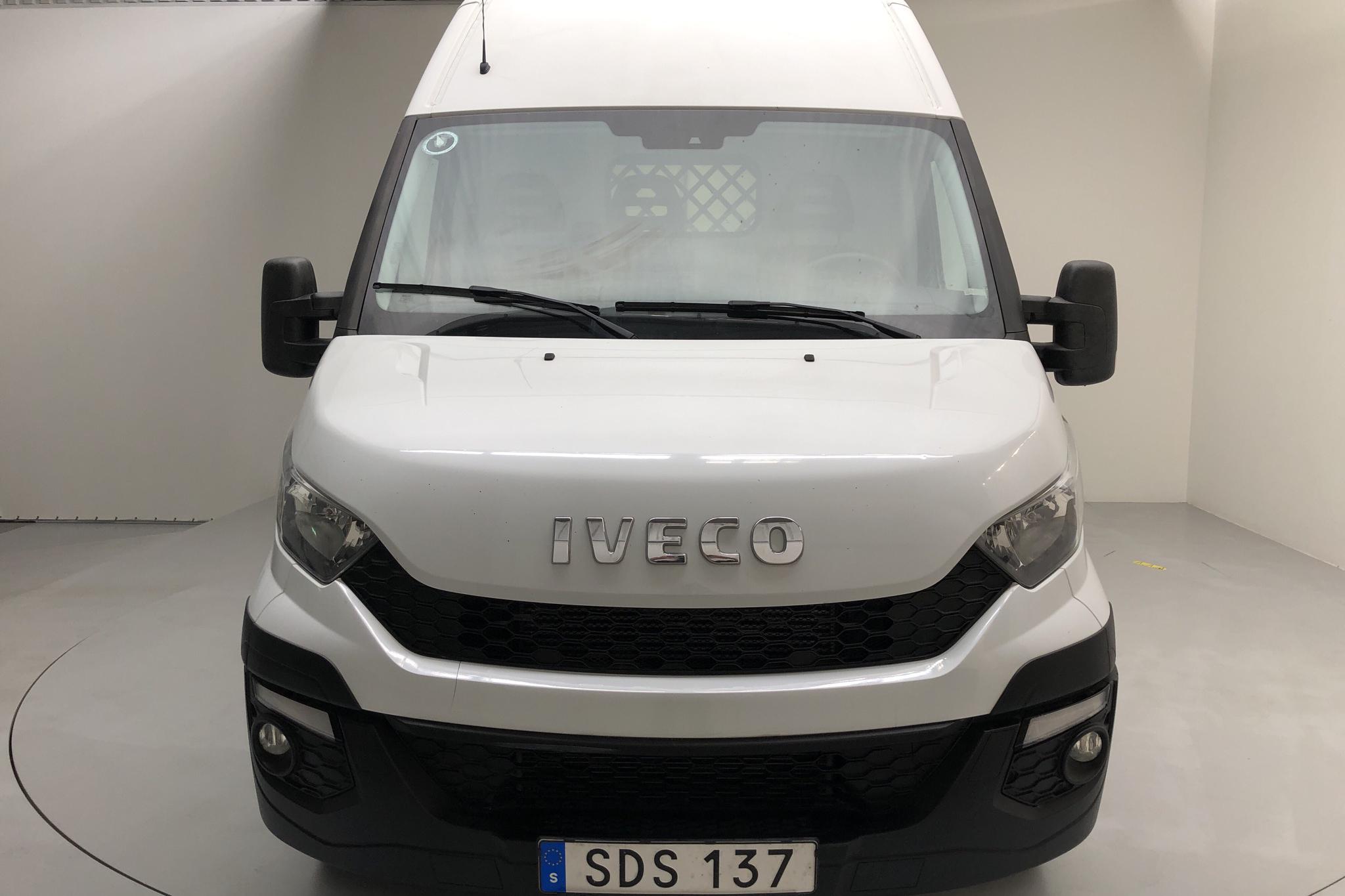 Iveco Daily 35 3.0 (205hk) - 148 140 km - Manual - white - 2015