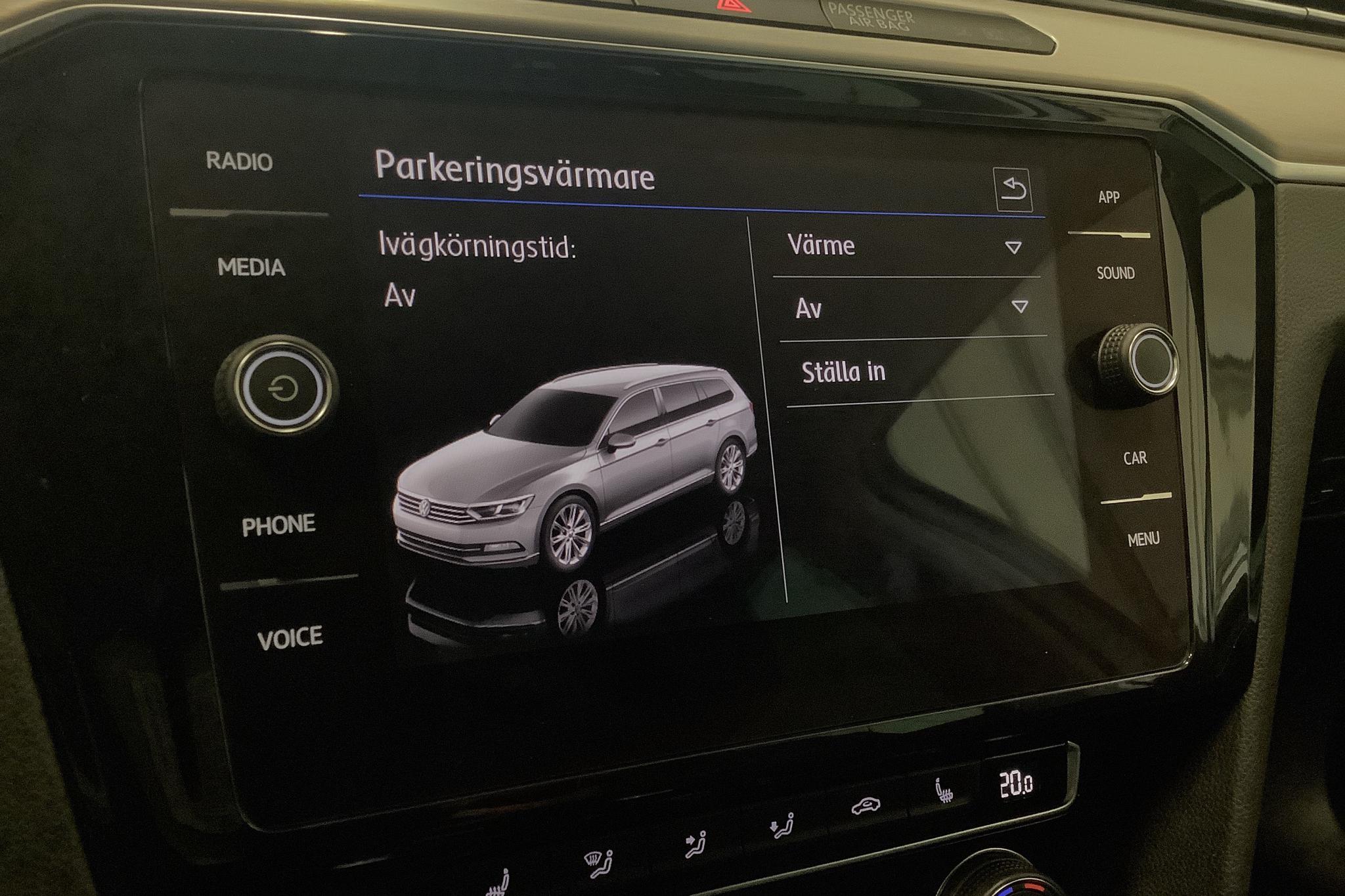 VW Passat Alltrack 2.0 TDI Sportscombi 4MOTION (190hk) - 11 749 mil - Automat - vit - 2019