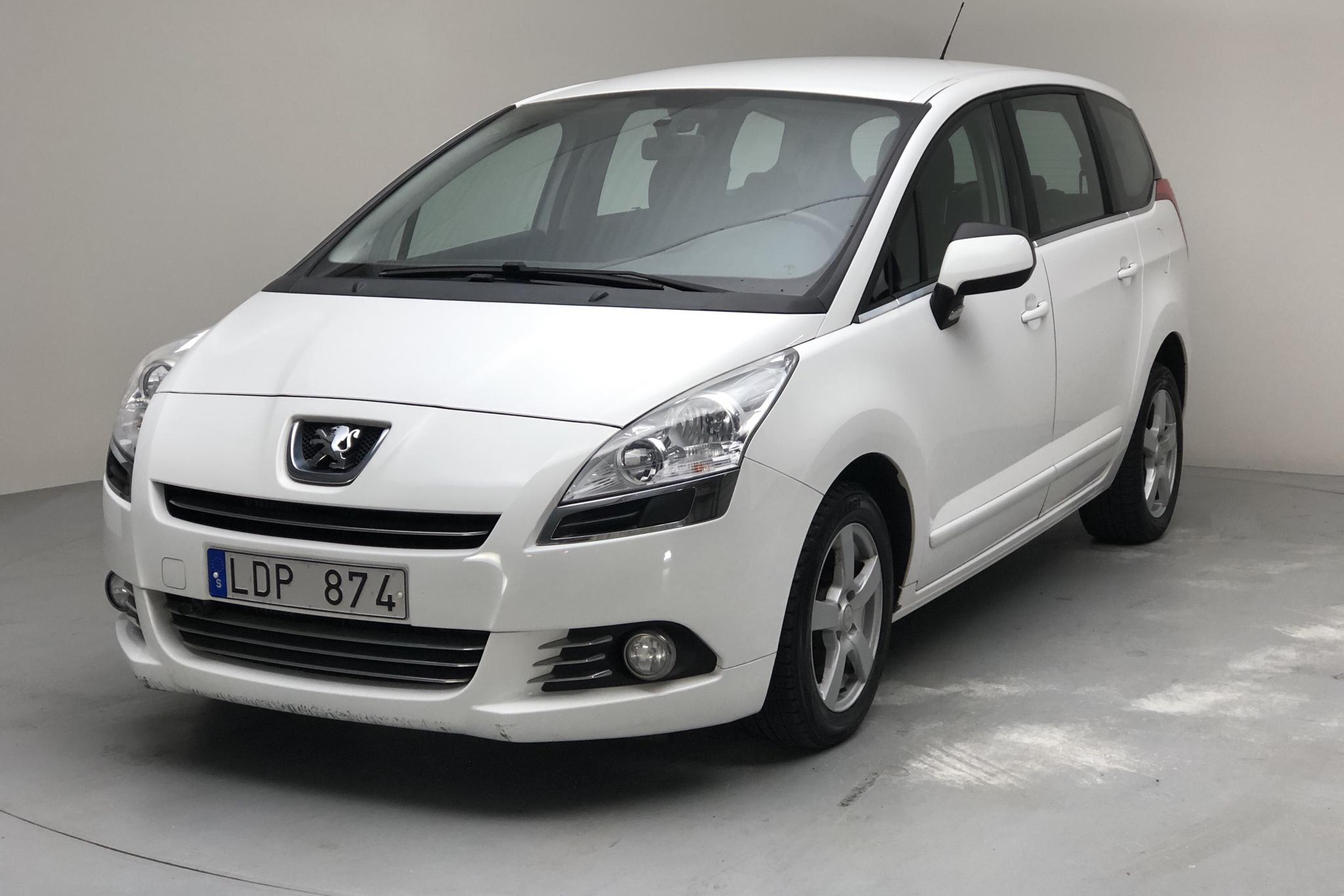 Peugeot 5008 1.6 HDI (112hk) - 119 030 km - Manual - white - 2013