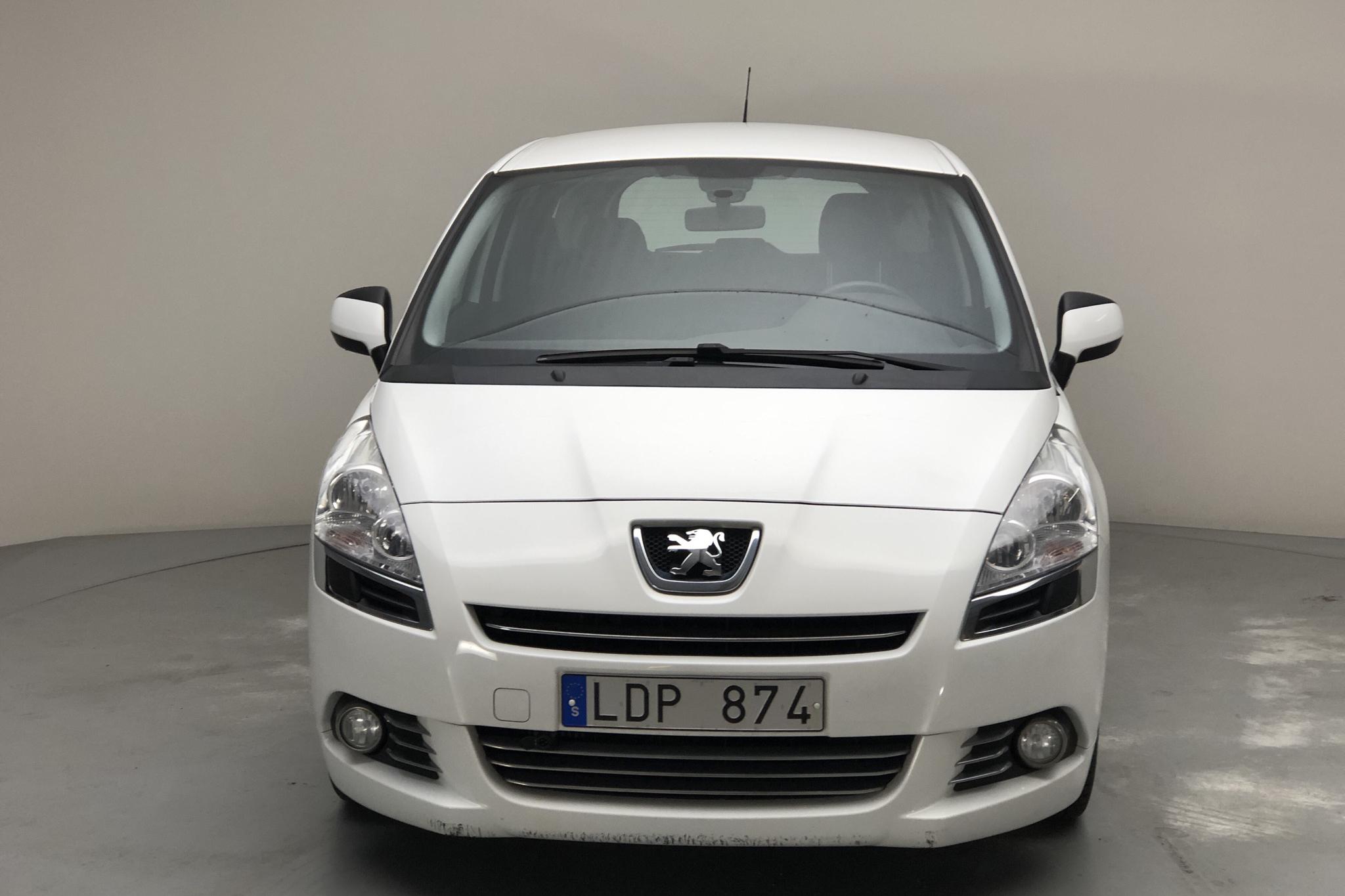 Peugeot 5008 1.6 HDI (112hk) - 11 903 mil - Manuell - vit - 2013