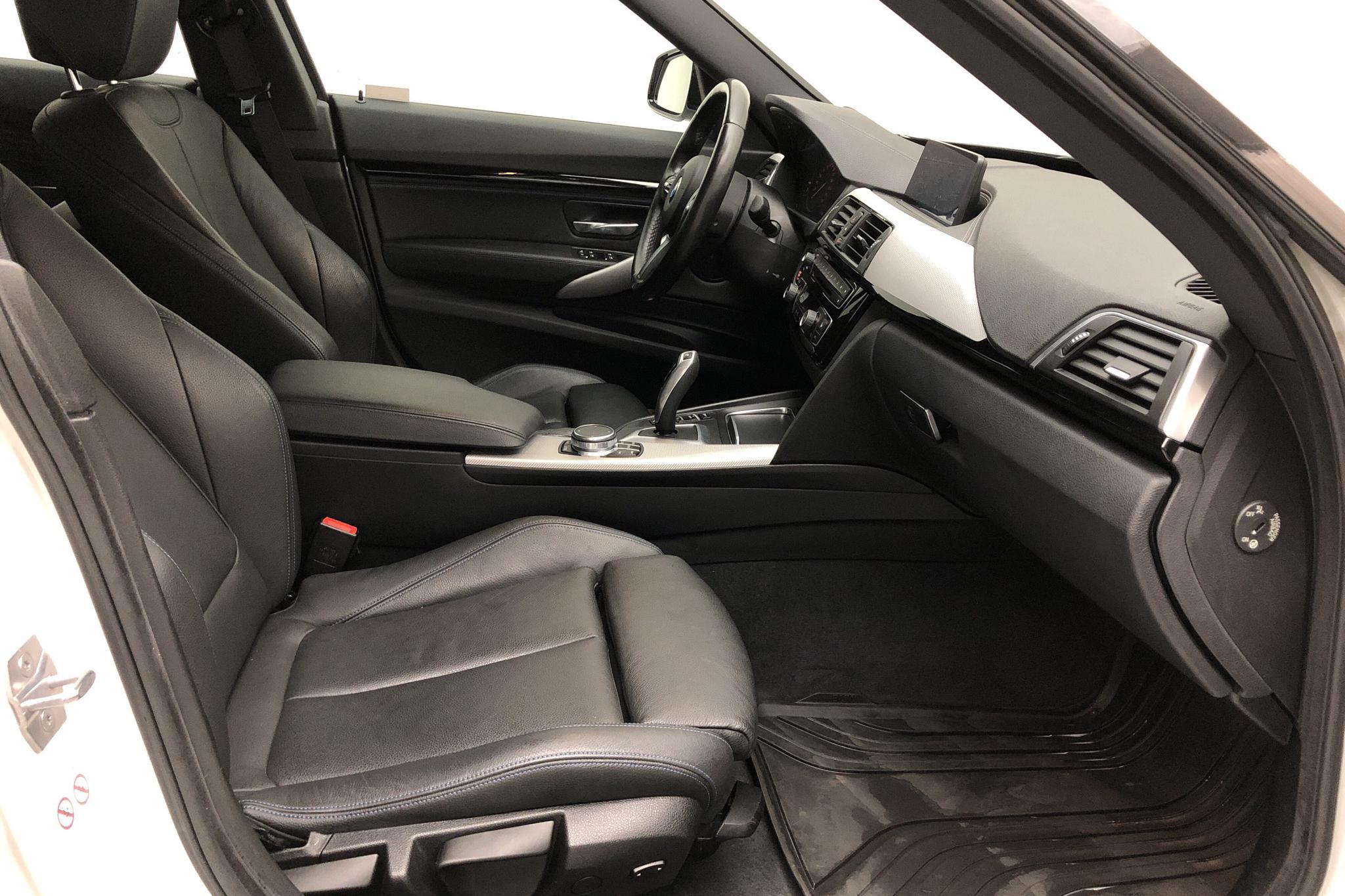 BMW 320d GT, F34 (190hk) - 6 420 mil - Automat - vit - 2019