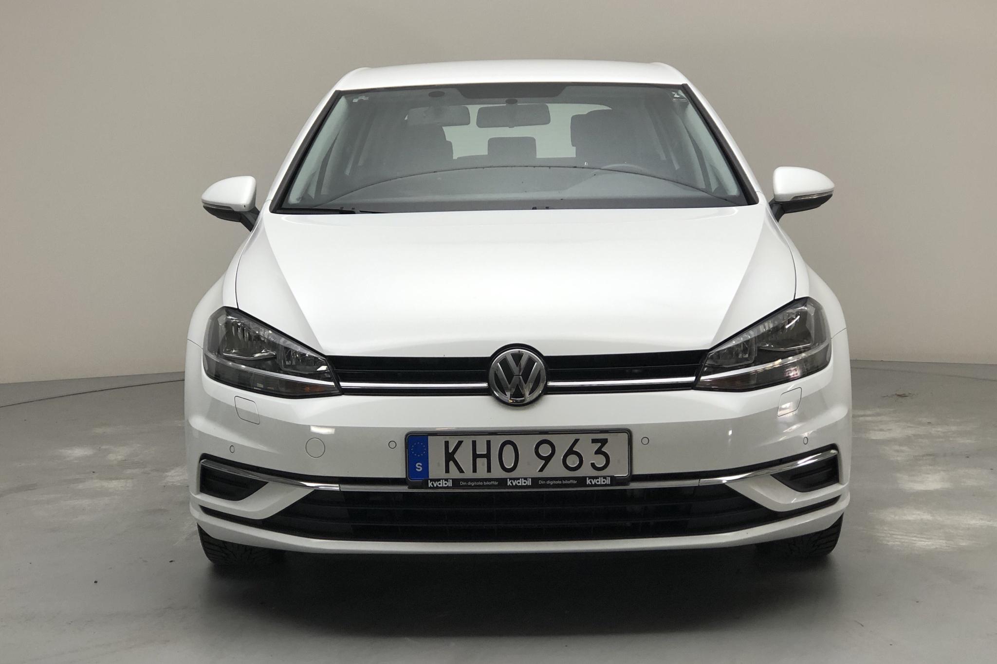 VW Golf VII 1.6 TDI 5dr (115hk) - 8 738 mil - Manuell - vit - 2019