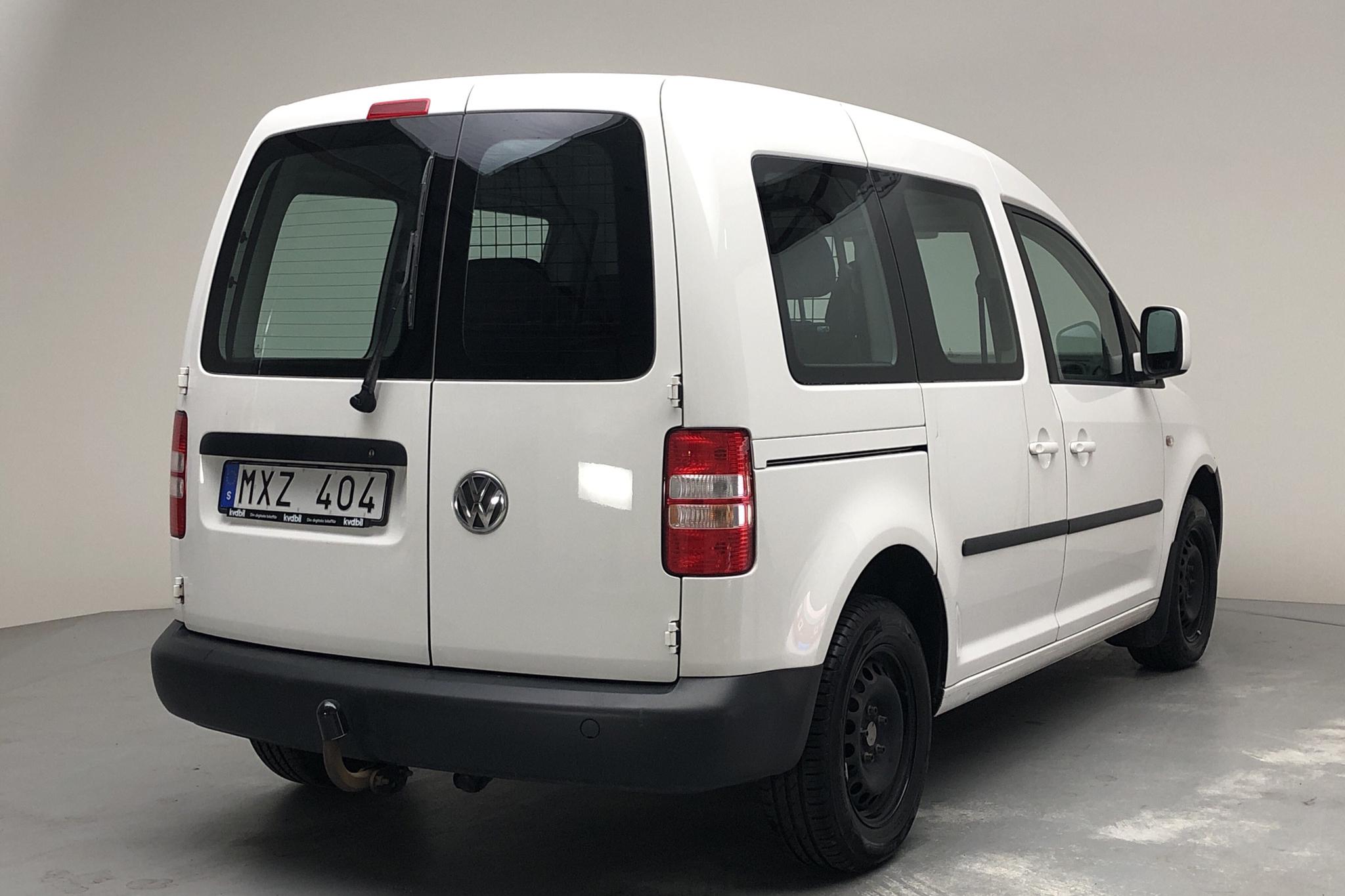 VW Caddy MPV 1.6 TDI (102hk) - 176 900 km - Manual - white - 2013