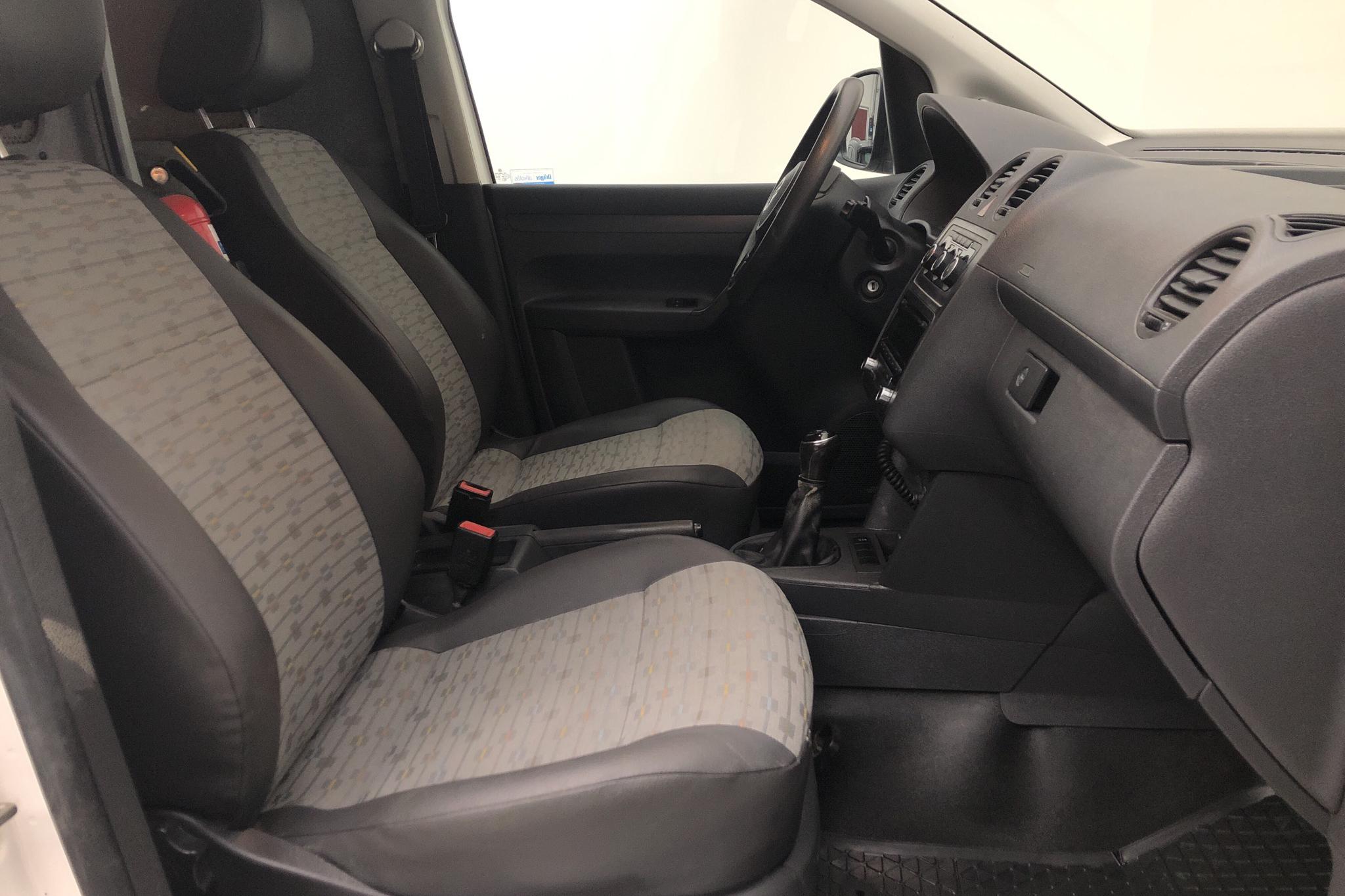 VW Caddy 1.6 TDI Skåp (102hk) - 39 140 km - Manual - white - 2014