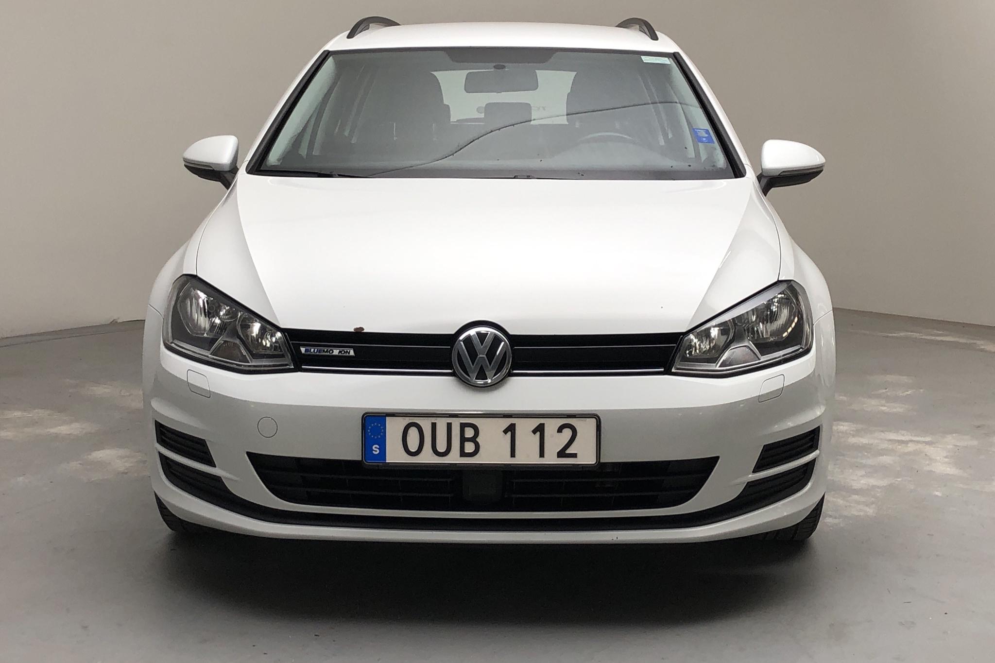 VW Golf VII 1.4 TGI BlueMotion Sportscombi (110hk) - 9 109 mil - Manuell - vit - 2015