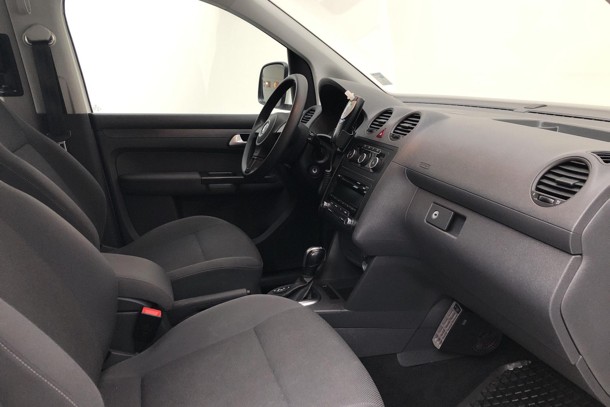 VW Caddy MPV Maxi 1.6 TDI (102hk) - 85 870 km - Automatic - white - 2015