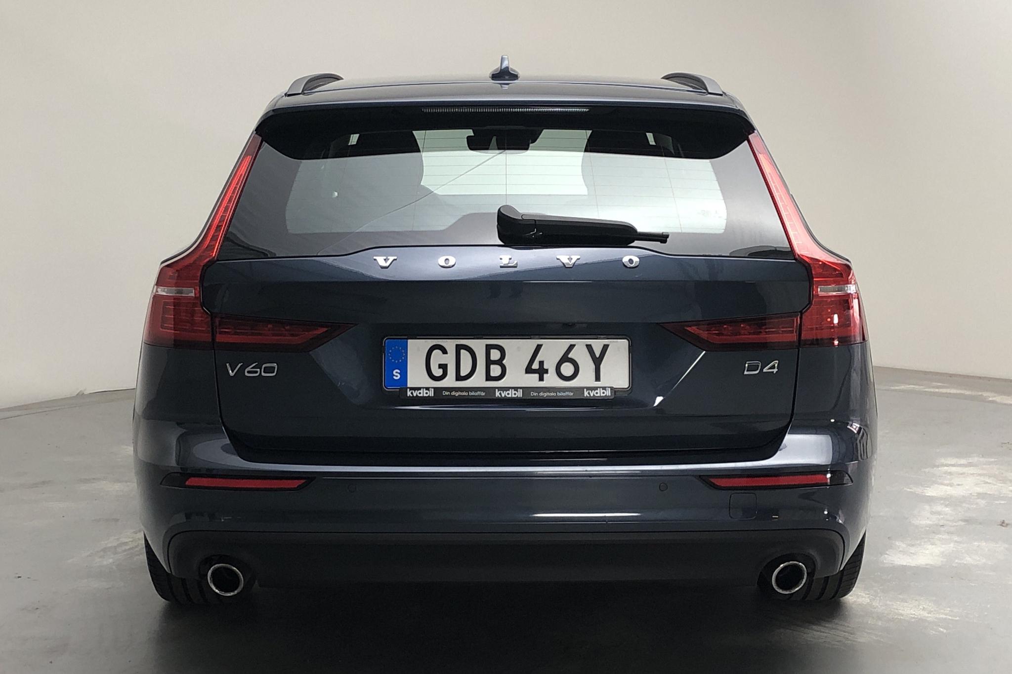Volvo V60 D4 (190hk) - 5 921 mil - Automat - Dark Blue - 2019