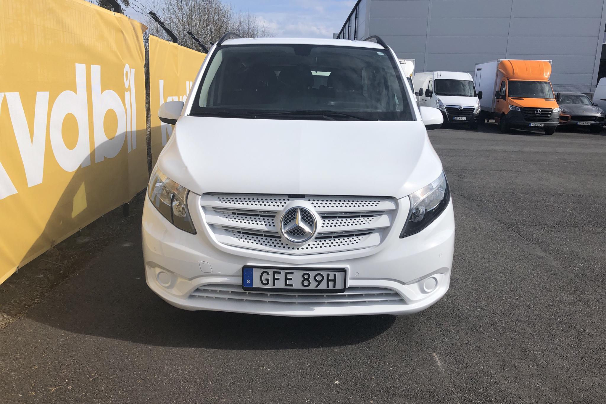 Mercedes Vito Tourer 114 CDI W640 (136hk) - 4 426 mil - Automat - vit - 2018