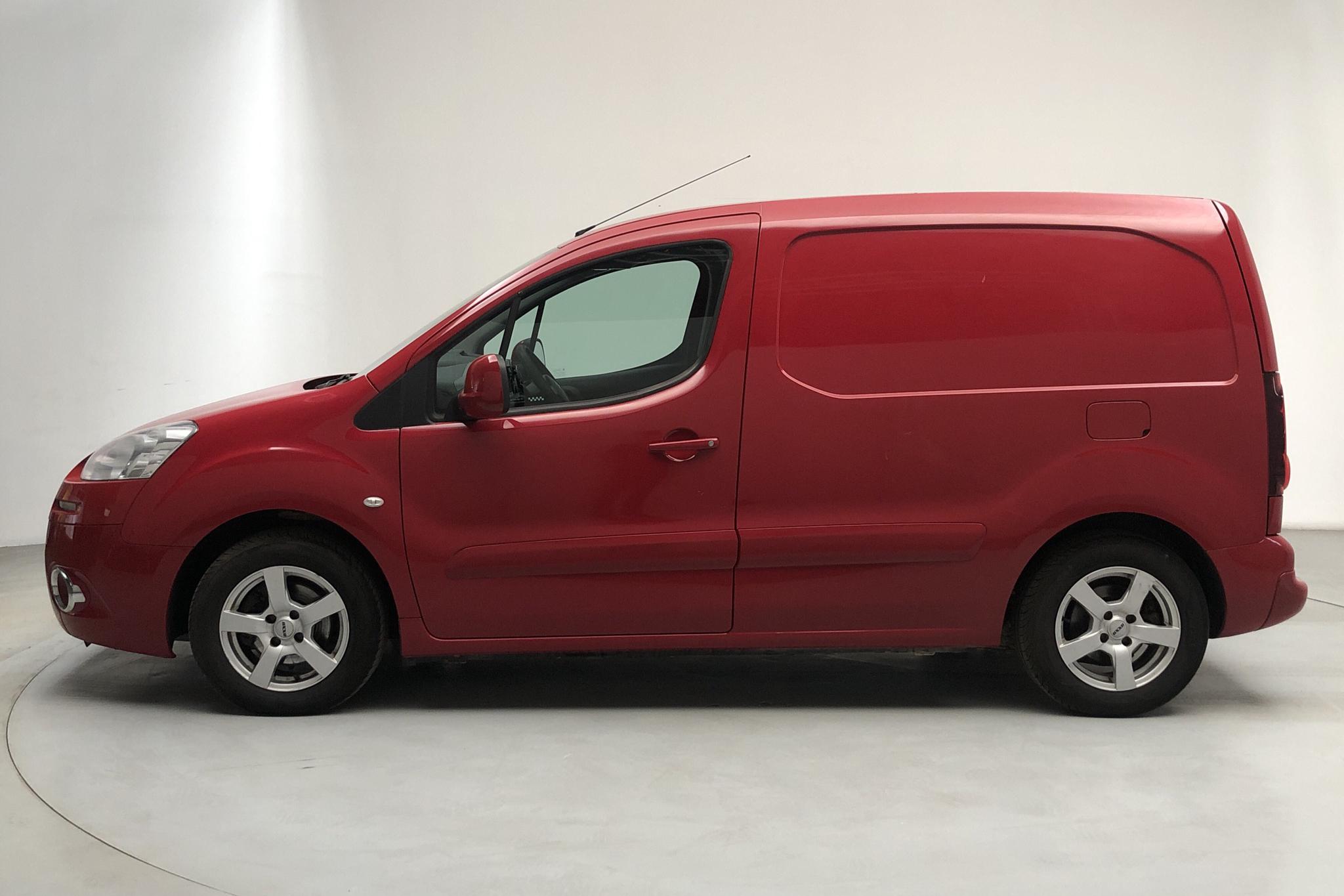 Peugeot Partner 1.6 e-HDI Skåp (90hk) - 82 540 km - Automatic - red - 2013