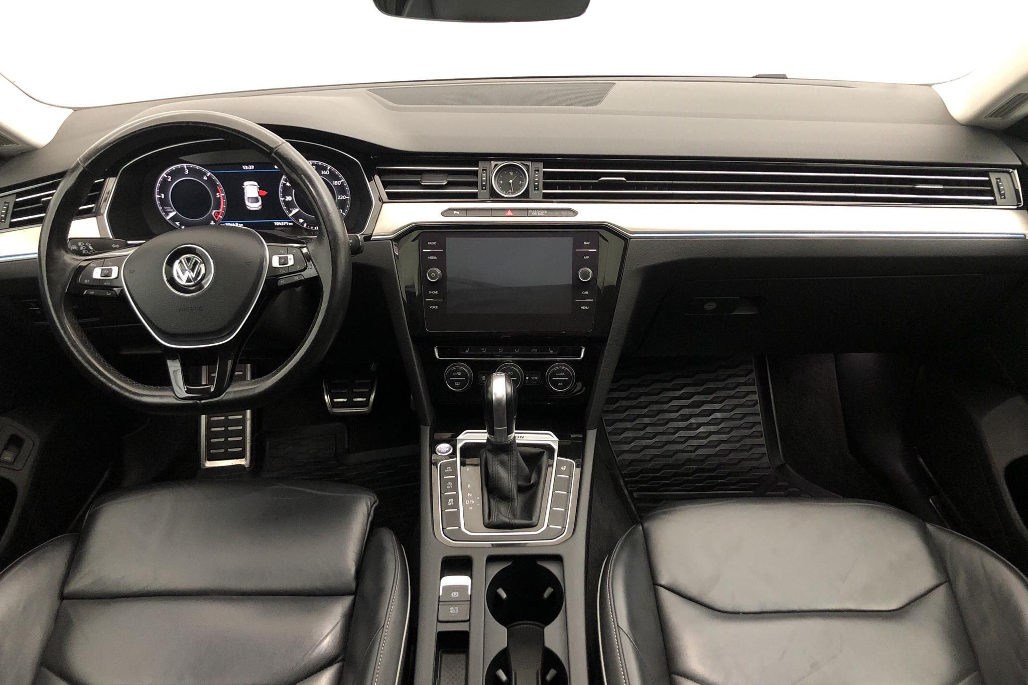VW Arteon 2.0 TDI 4MOTION (240hk) - 10 437 mil - Automat - silver - 2017