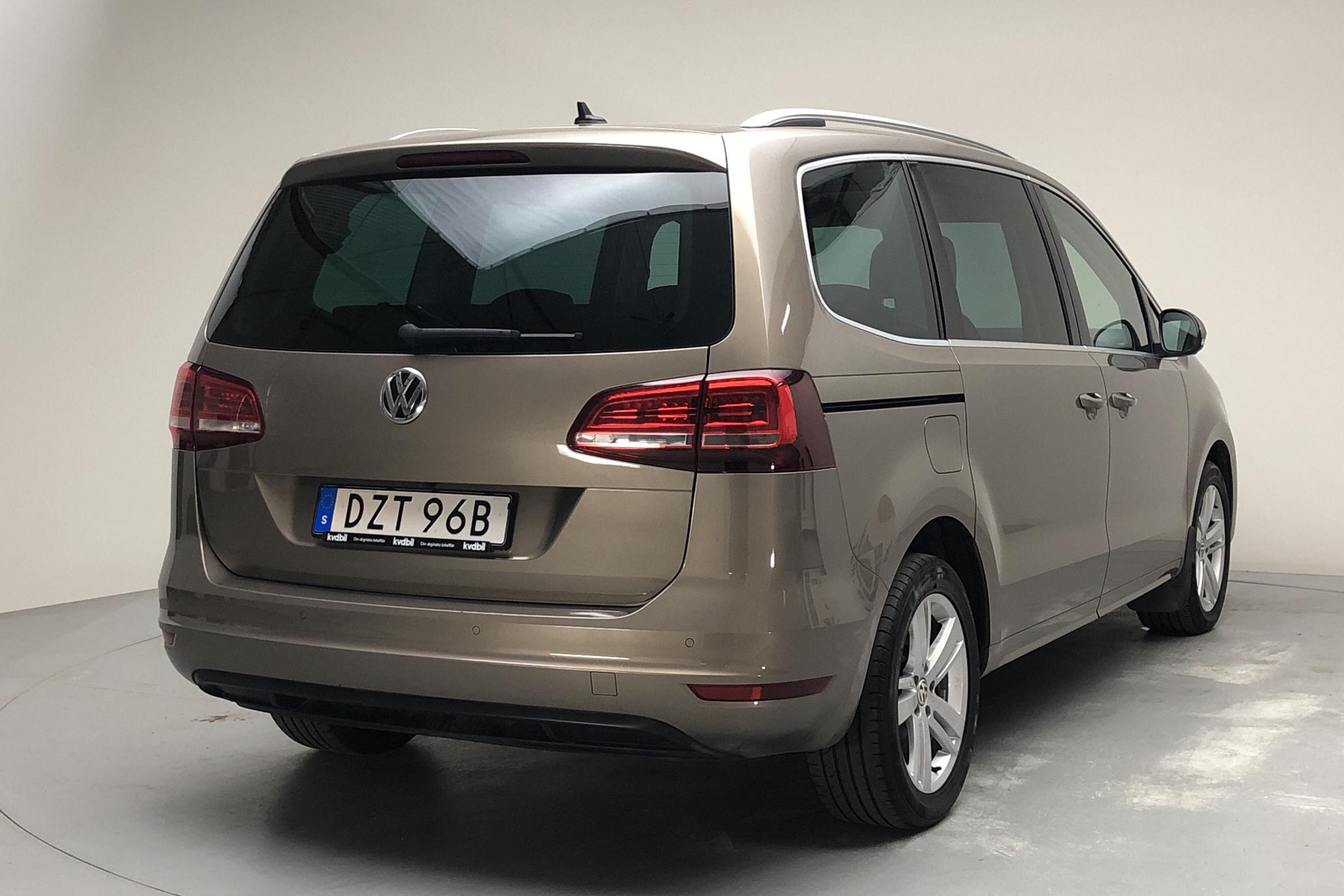 VW Sharan 2.0 TDI (150hk) - 13 138 mil - Automat - brun - 2019