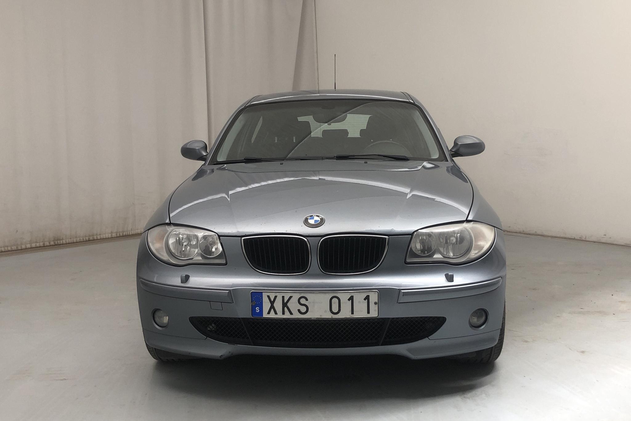 BMW 118d 5dr, E87 (122hk) - 17 845 mil - Manuell - Light Blue - 2006