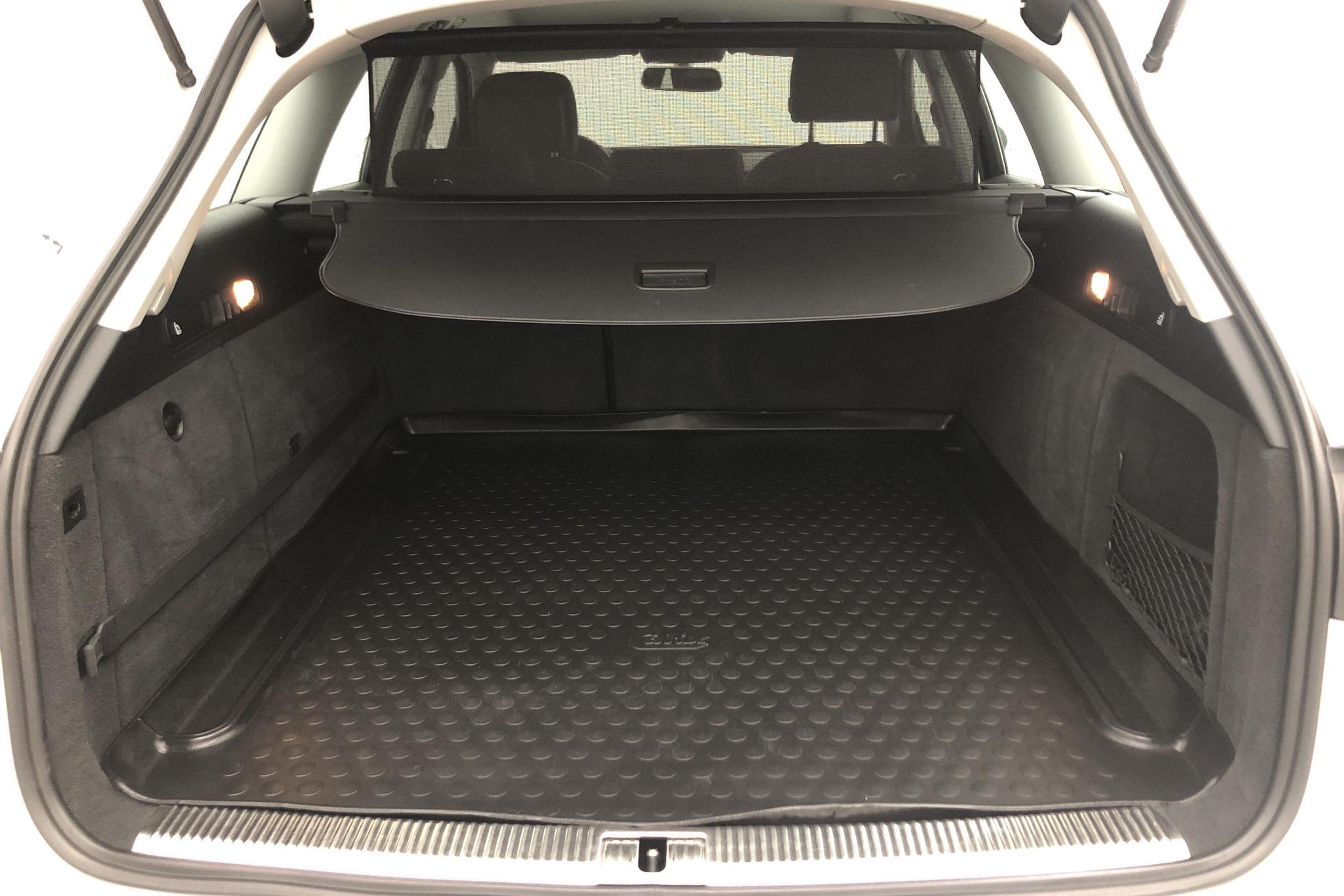 Audi A6 2.0 TDI Avant (190hk) - 7 216 mil - Automat - vit - 2015