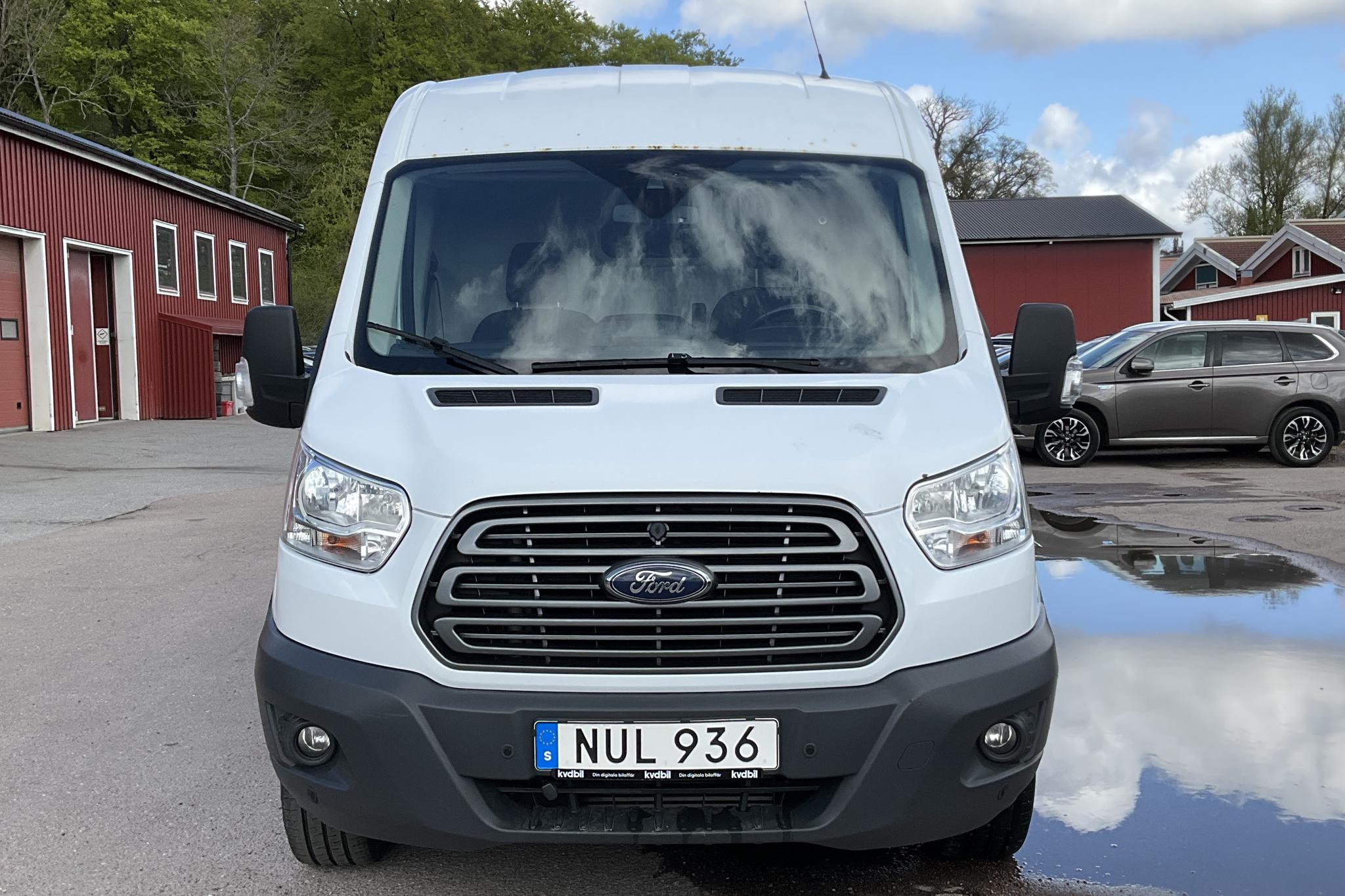 Ford Transit 350 2.2 TDCi Skåp AWD (155hk) - 14 296 mil - Manuell - vit - 2015